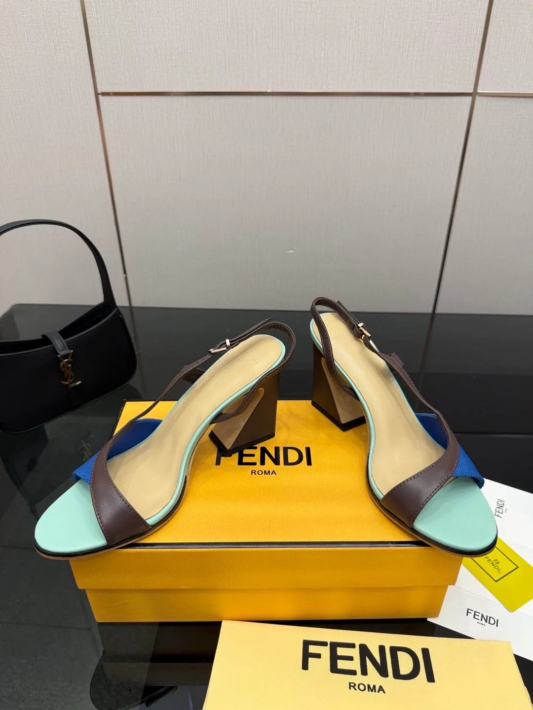 Туфли Женские Fendi 11755384