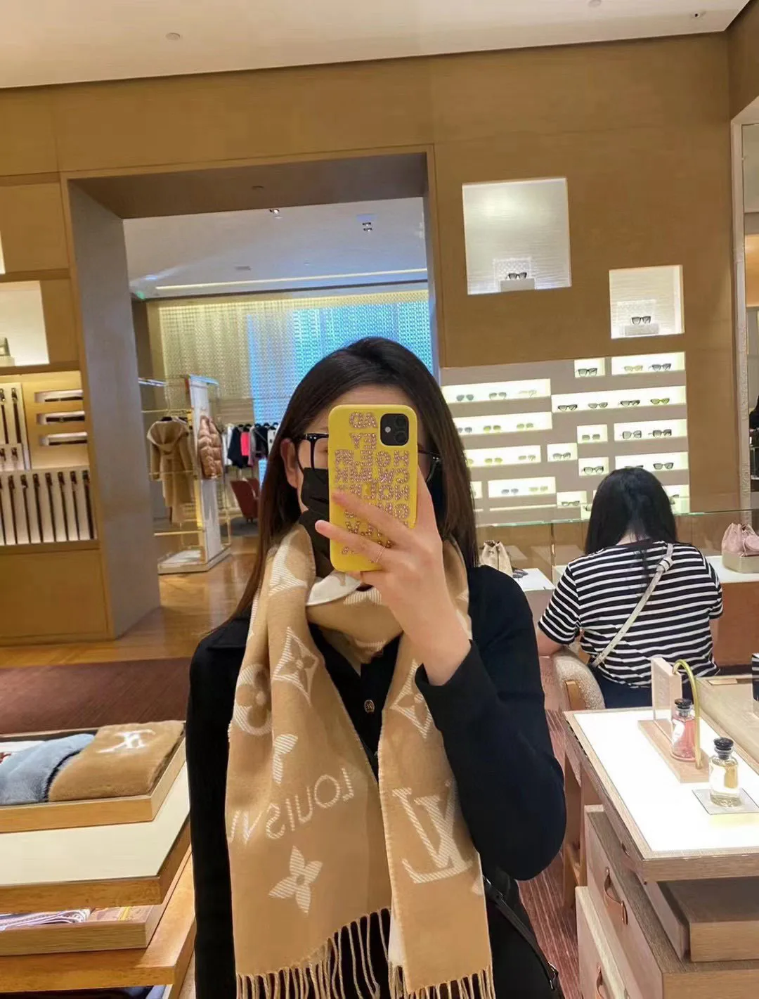 Шарфы Louis Vuitton 824081