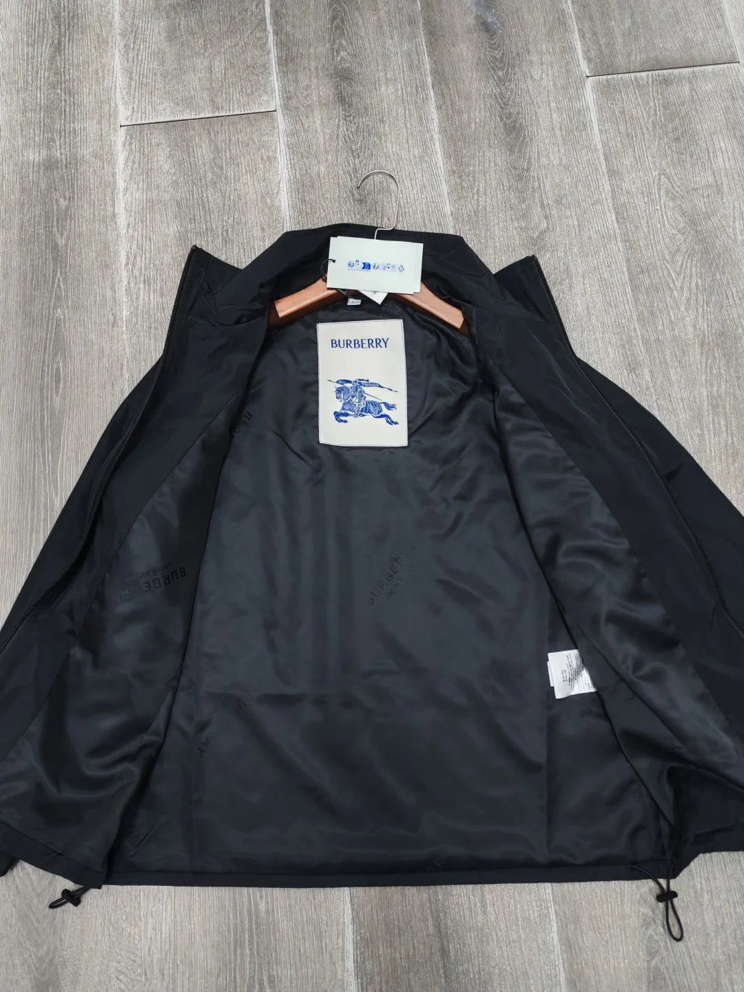 Куртки И Пуховики Женские Burberry 17998518
