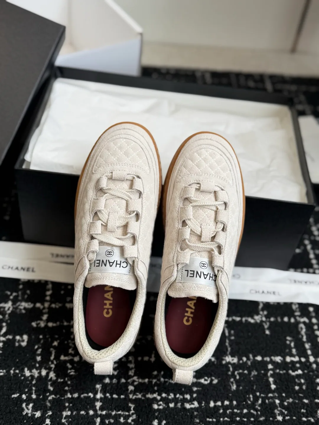 Кроссовки Женские Chanel 17740566