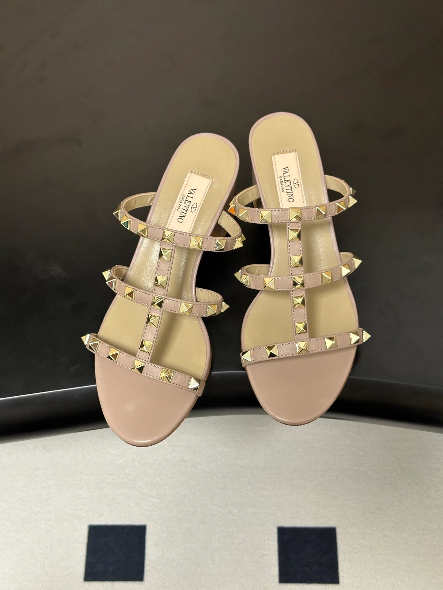 Босоножки Женские Valentino 14797899