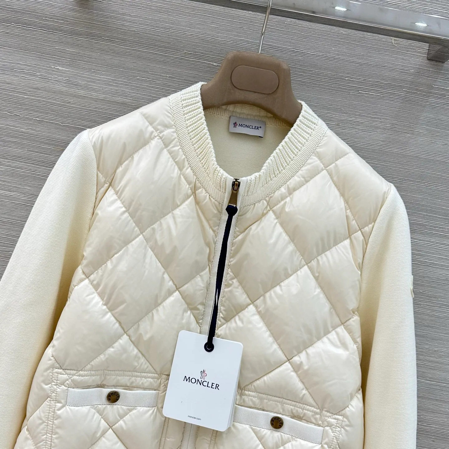 Куртки И Пуховики Женские Moncler 19131422