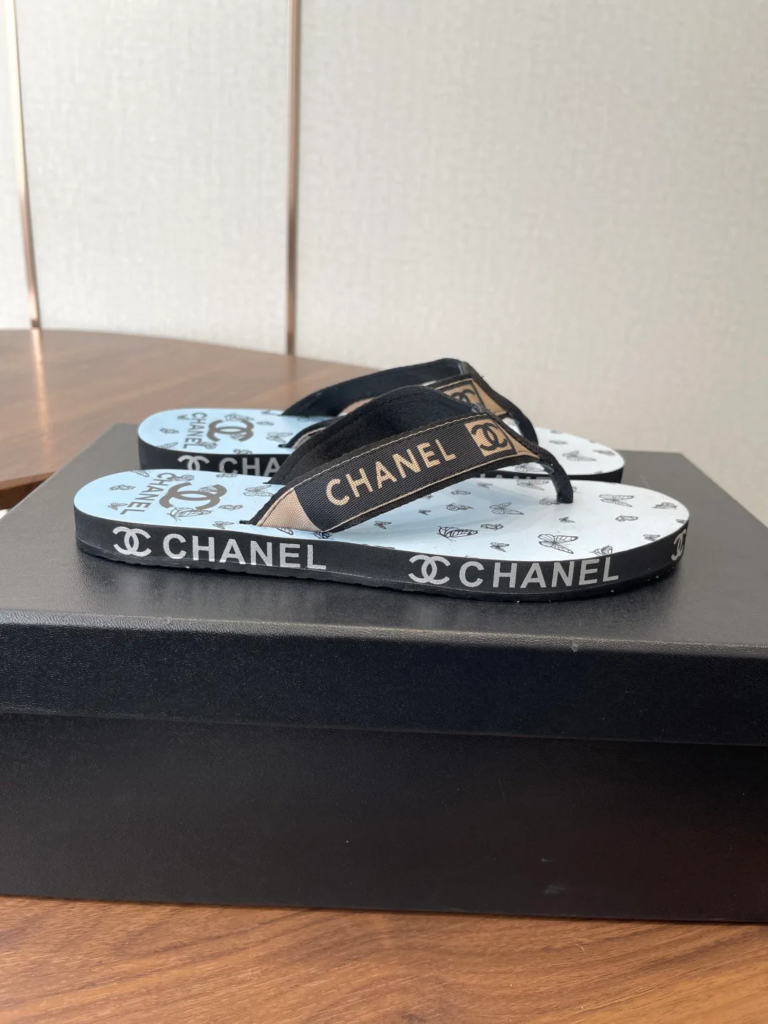 Шлепанцы Женские Chanel 11350601