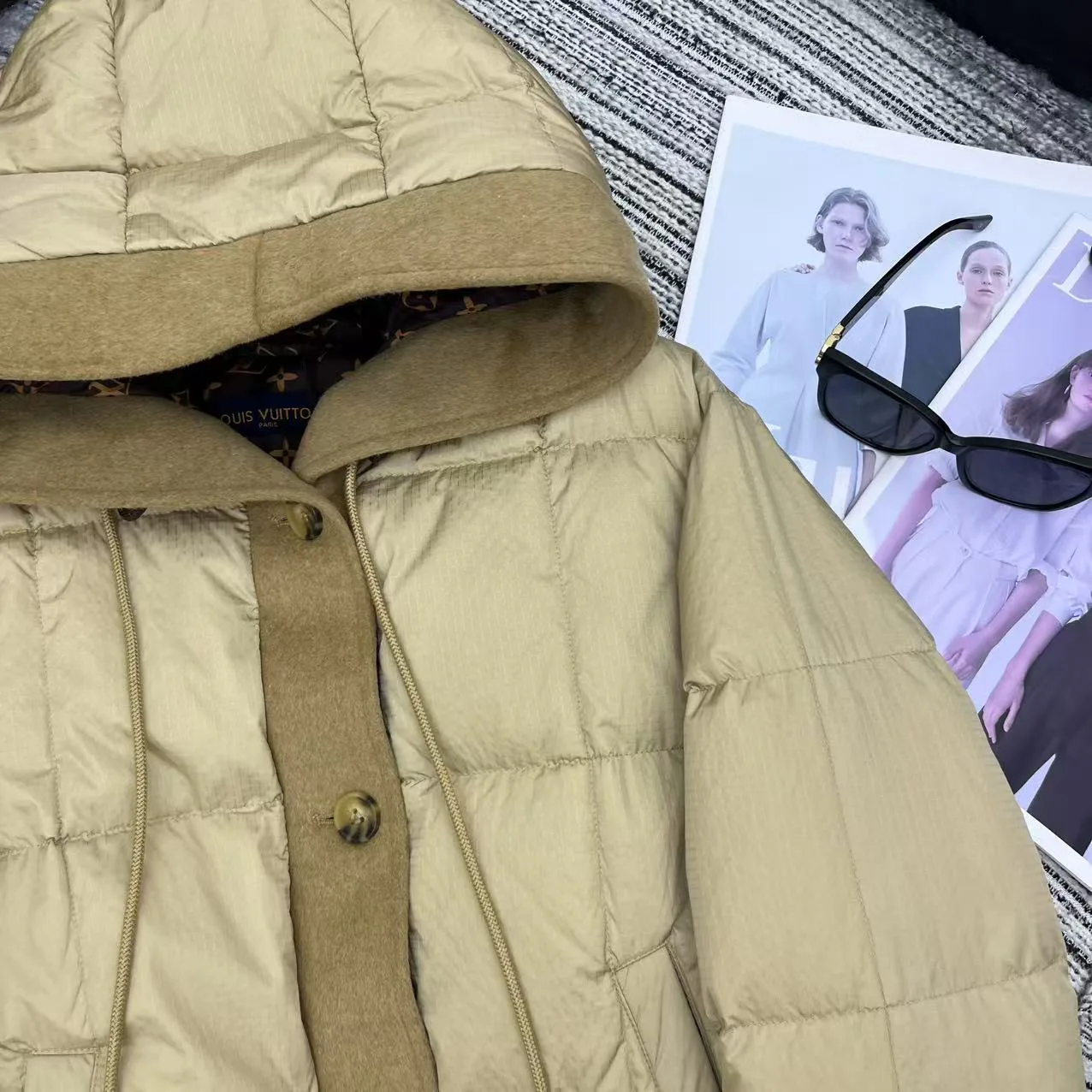 Куртки И Пуховики Женские Louis Vuitton 818972