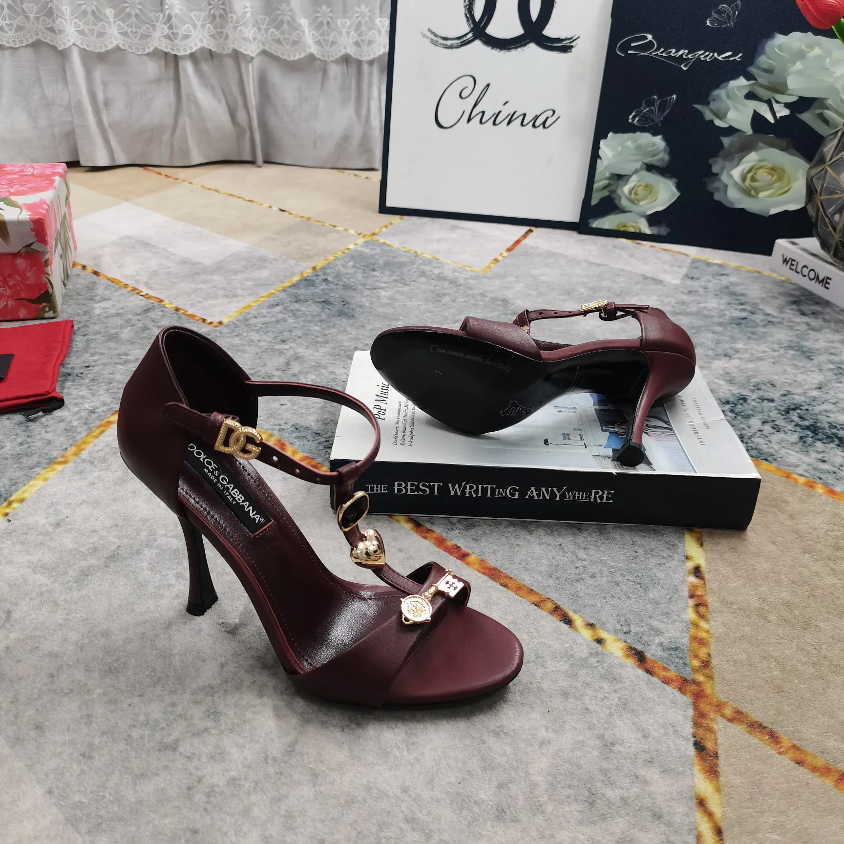 Босоножки Женские Dolce & Gabbana 11247978