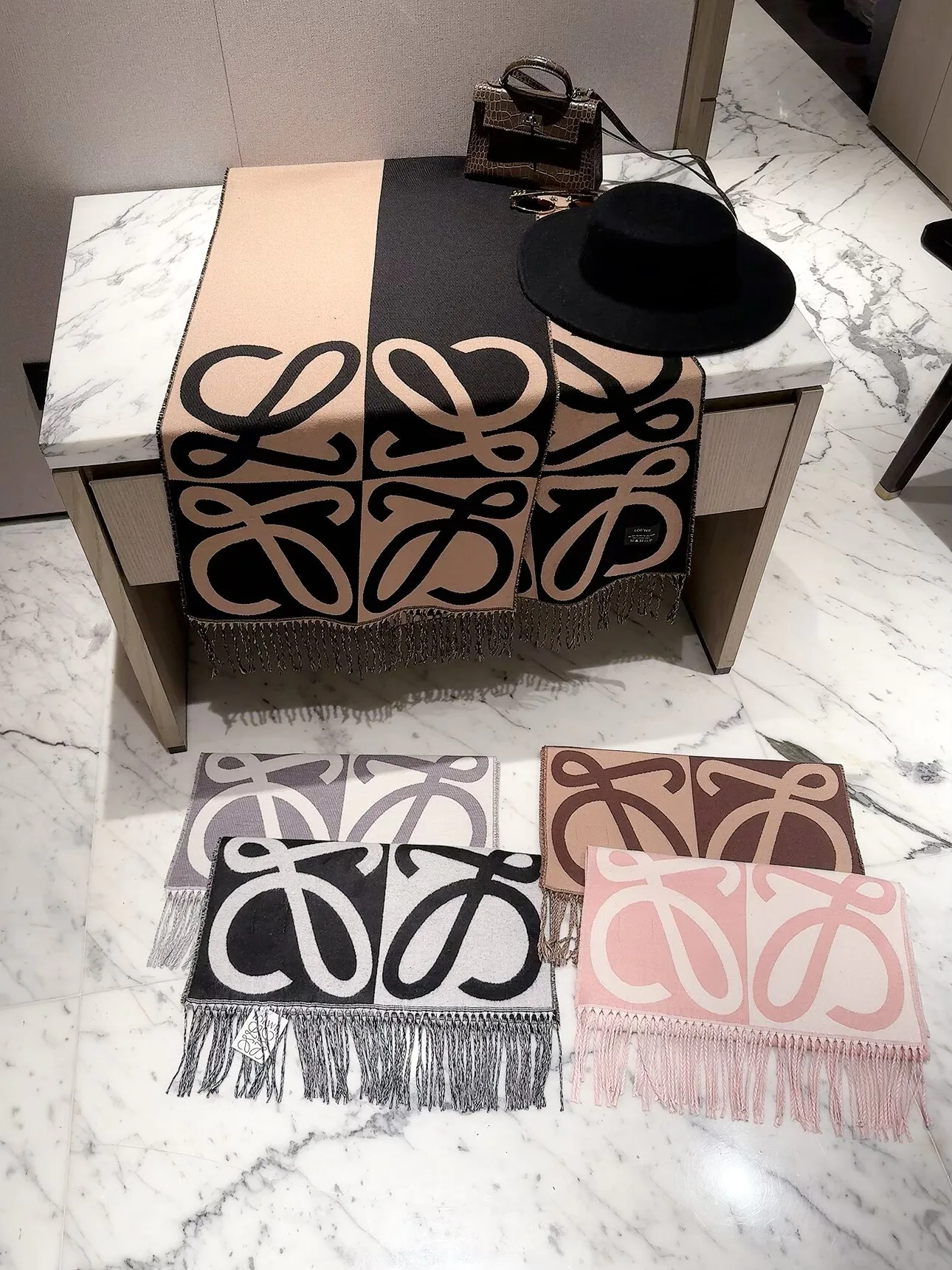 Шарфы Loewe 18377541
