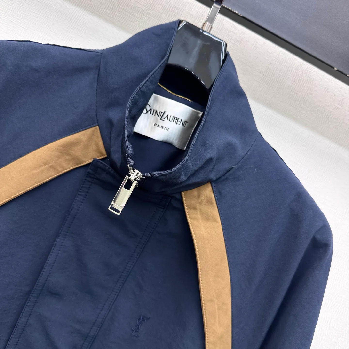 Куртки И Пуховики Женские Saint Laurent 18228492