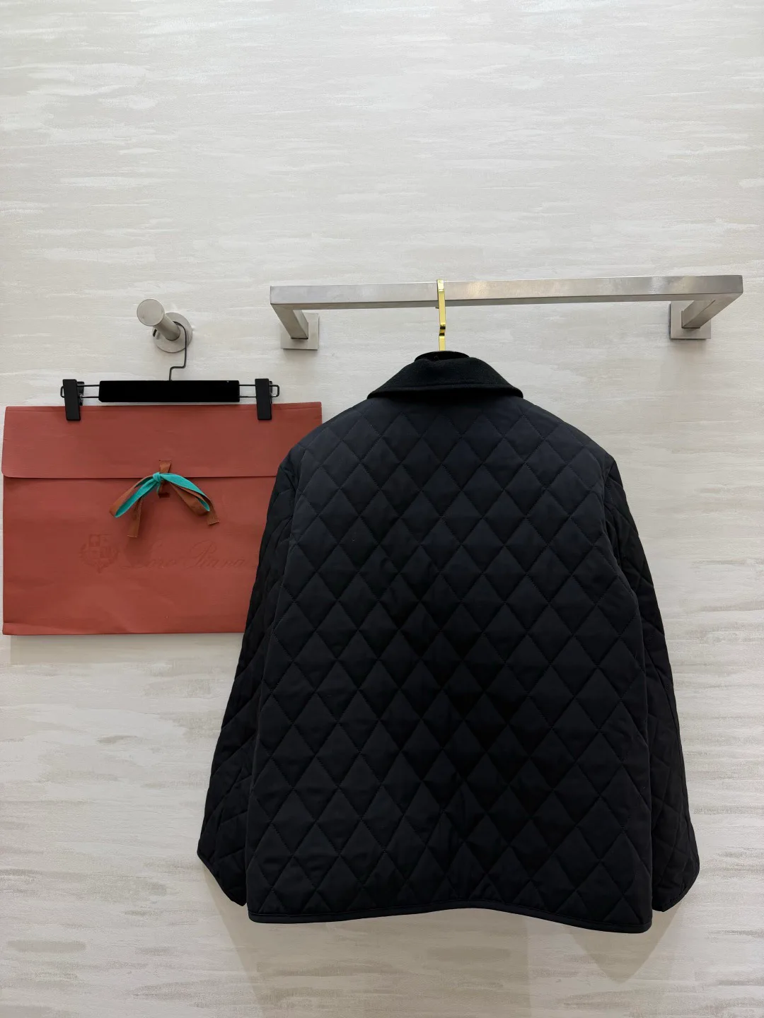 Куртки И Пуховики Женские Loro Piana 18276673