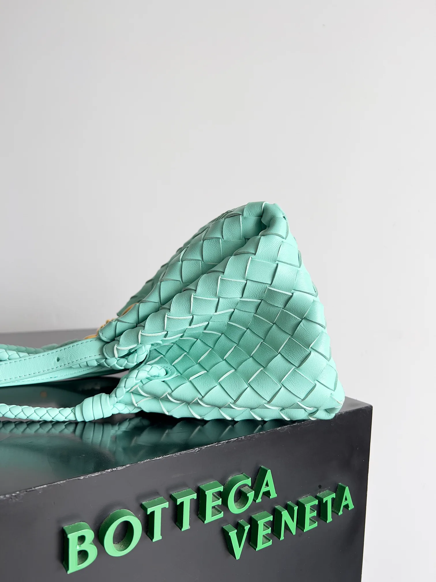 Классические Сумки Женские Bottega Veneta 9988503