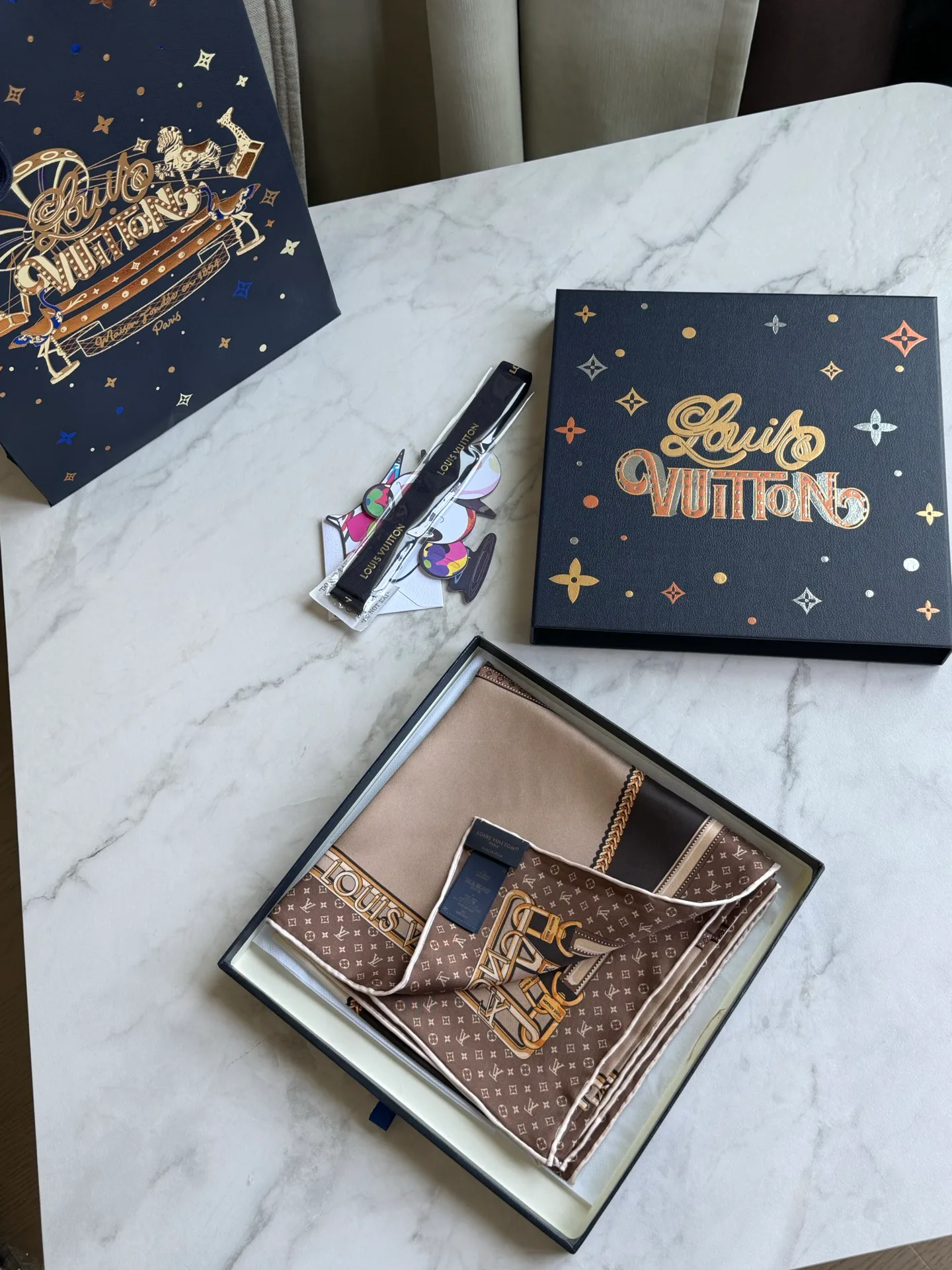 Платки Louis Vuitton 11613507