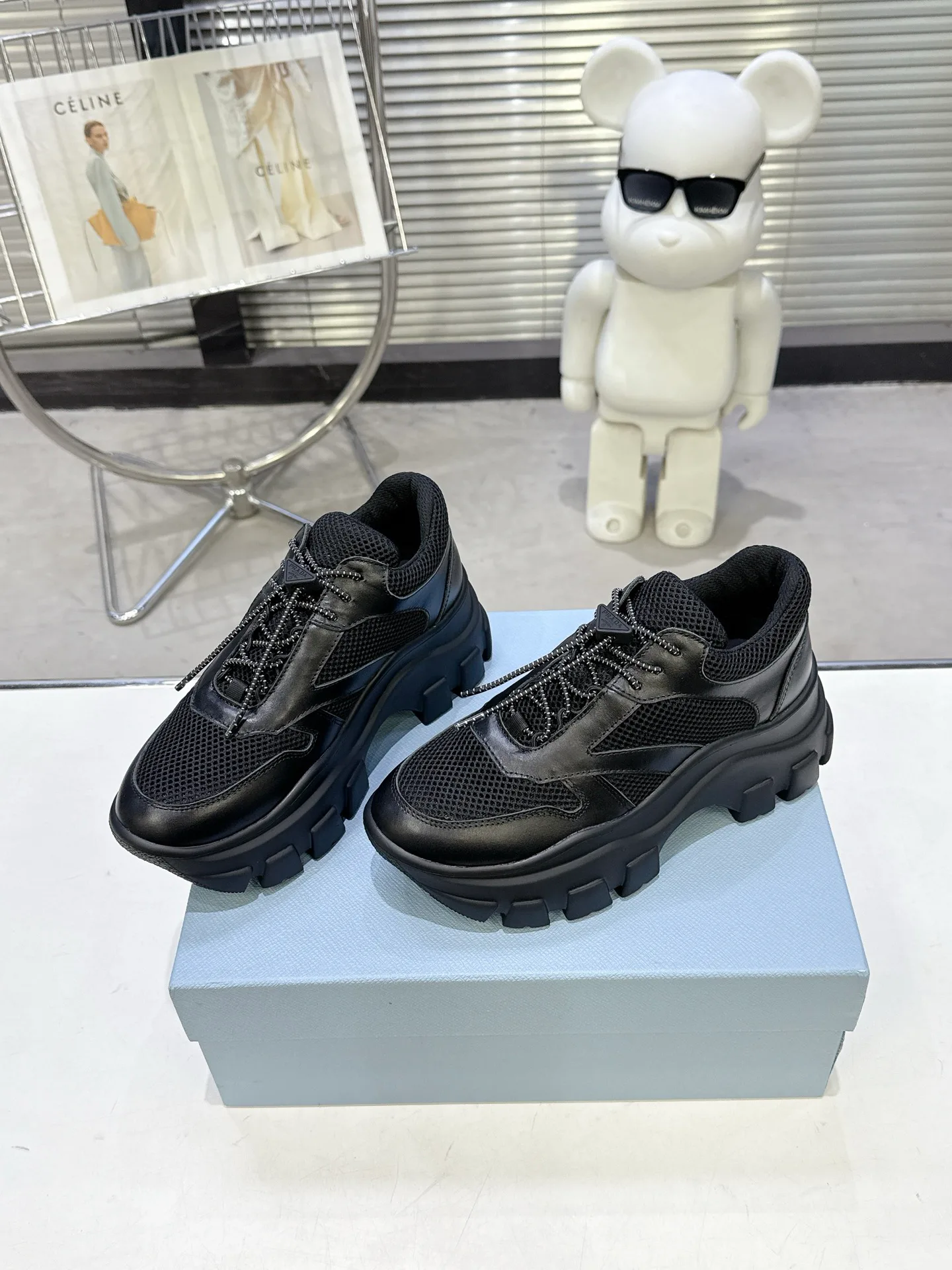 Кроссовки Женские Prada 17371779