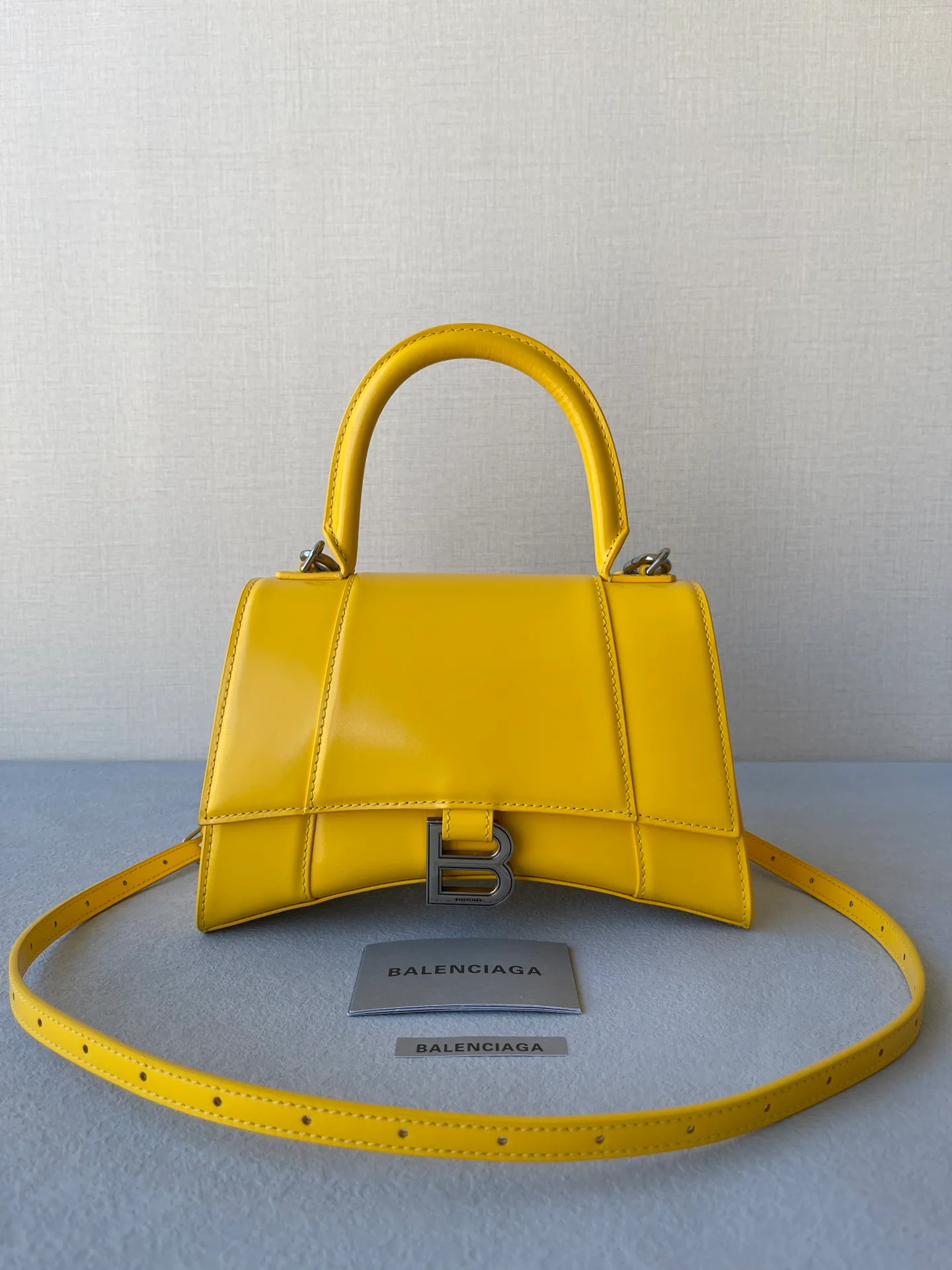 Сумки На Ремне Женские Balenciaga 368784