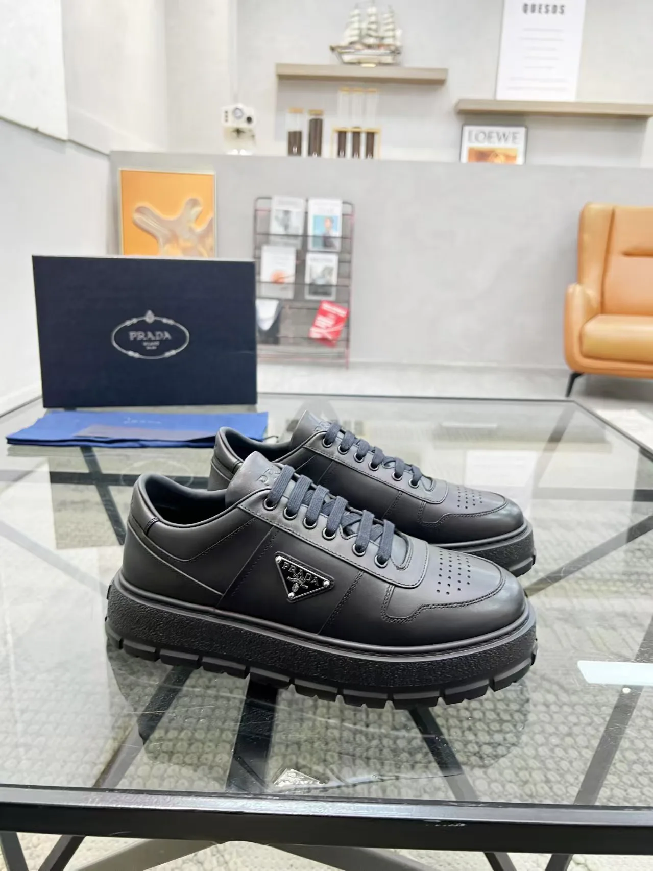 Кроссовки Мужские Prada 14378032