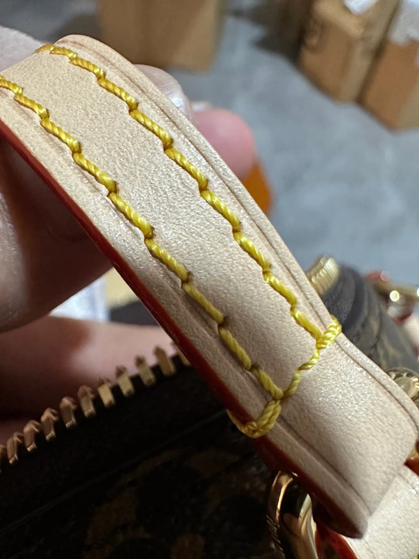 Классические Сумки Женские Louis Vuitton 17498627