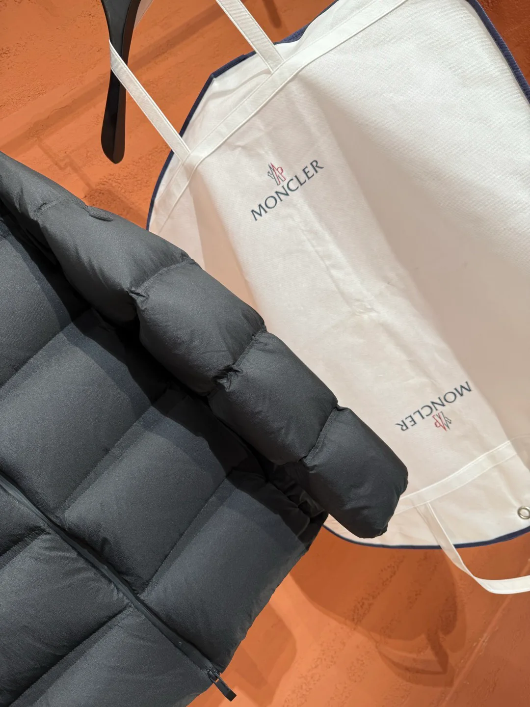 Куртки И Пуховики Мужские Moncler 18237413