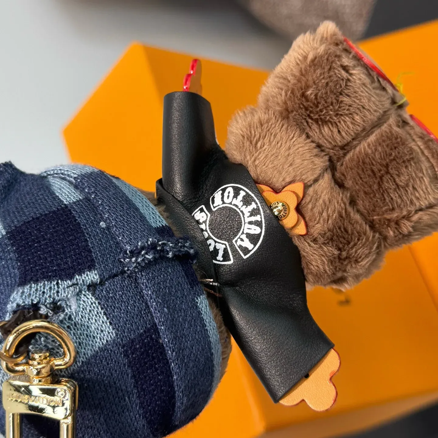 Ключницы Louis Vuitton 909904