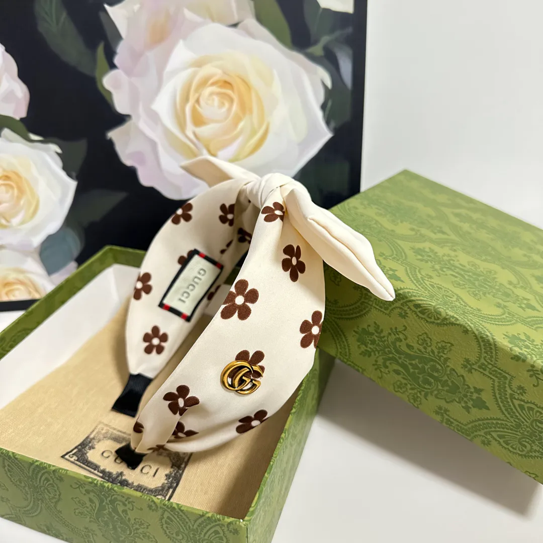 Головные Уборы Gucci 11469212
