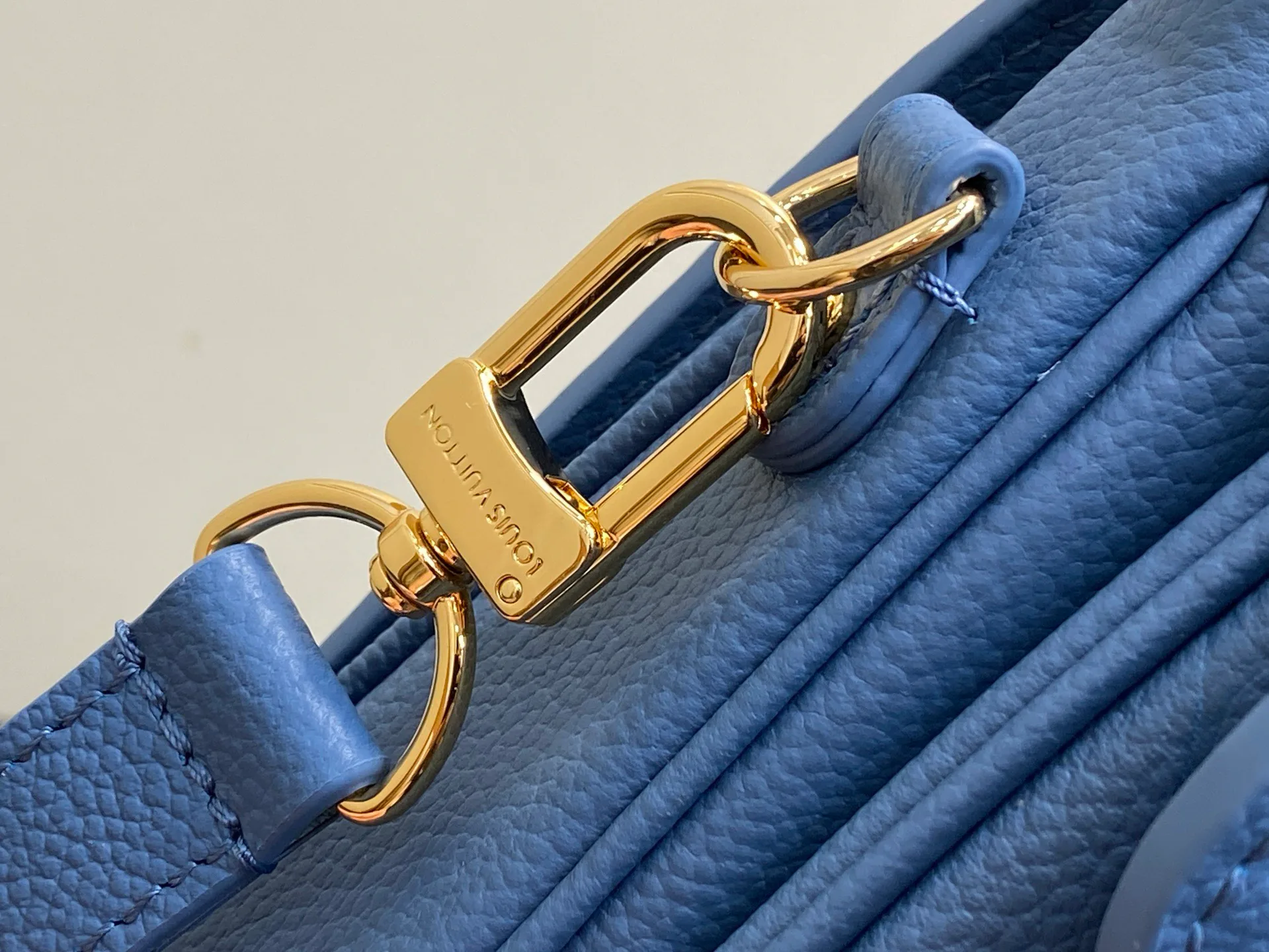 Классические Сумки Женские Louis Vuitton 11724315