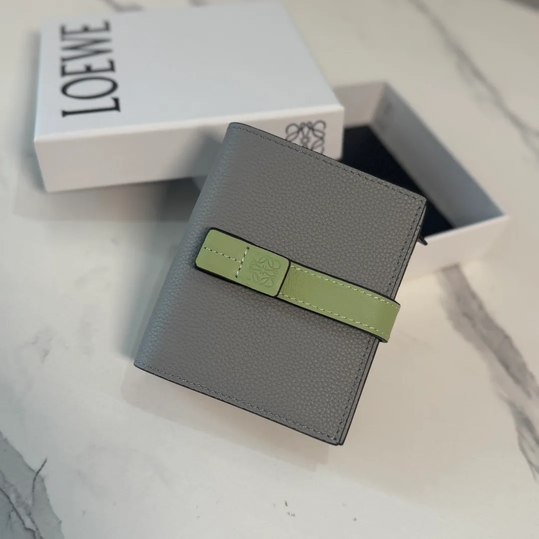Клатчи Женские Loewe 17502814