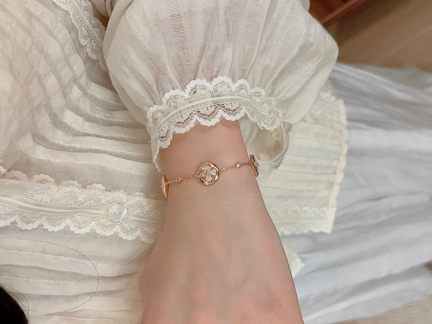 Бижутерия Louis Vuitton 1255876