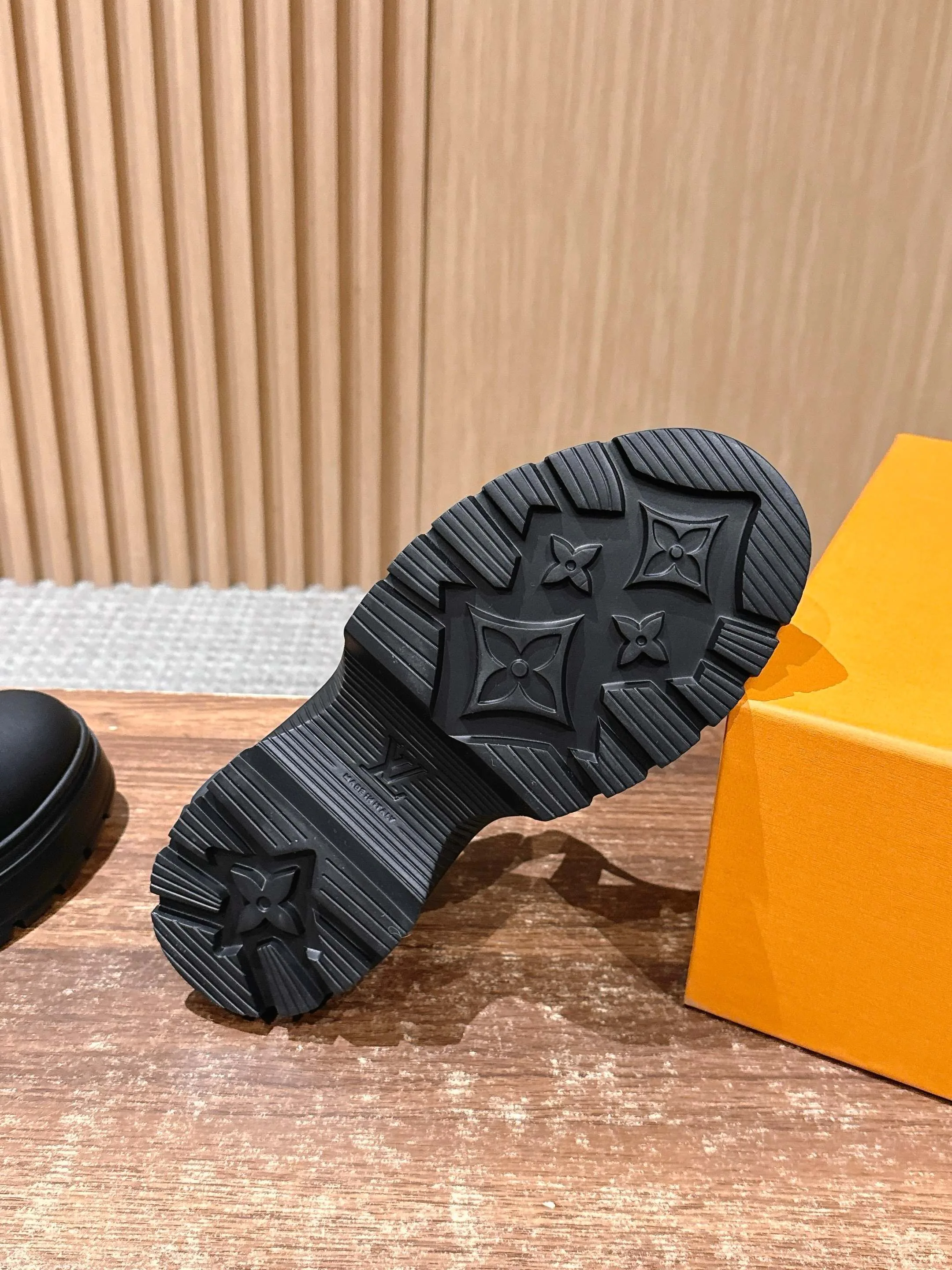 Туфли Женские Louis Vuitton 4385829