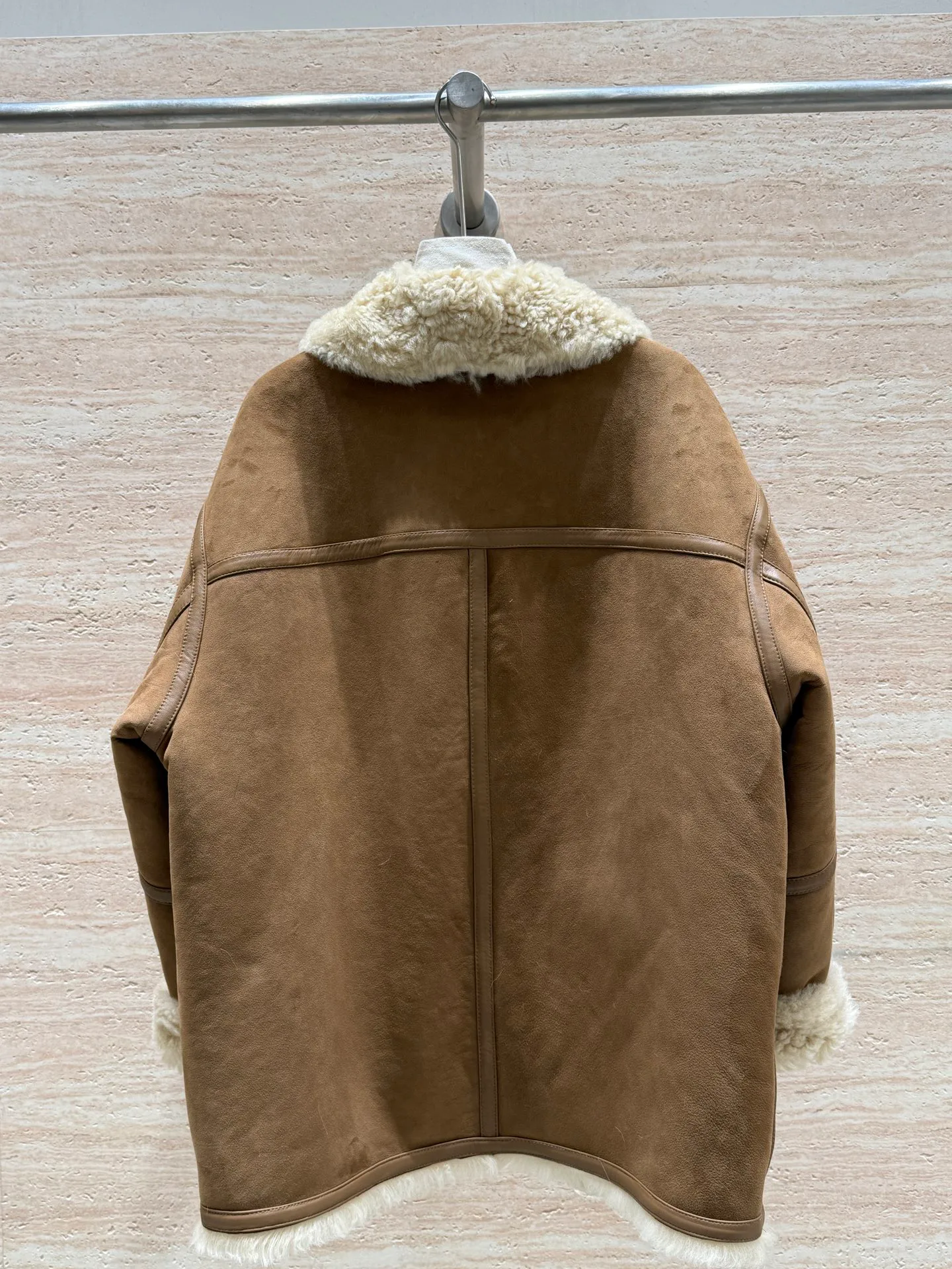 Кожаные Куртки И Дублёнки Женские Loewe 2772657