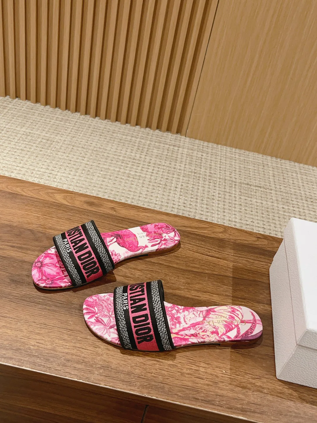 Шлепанцы Женские Christian Dior 11600042