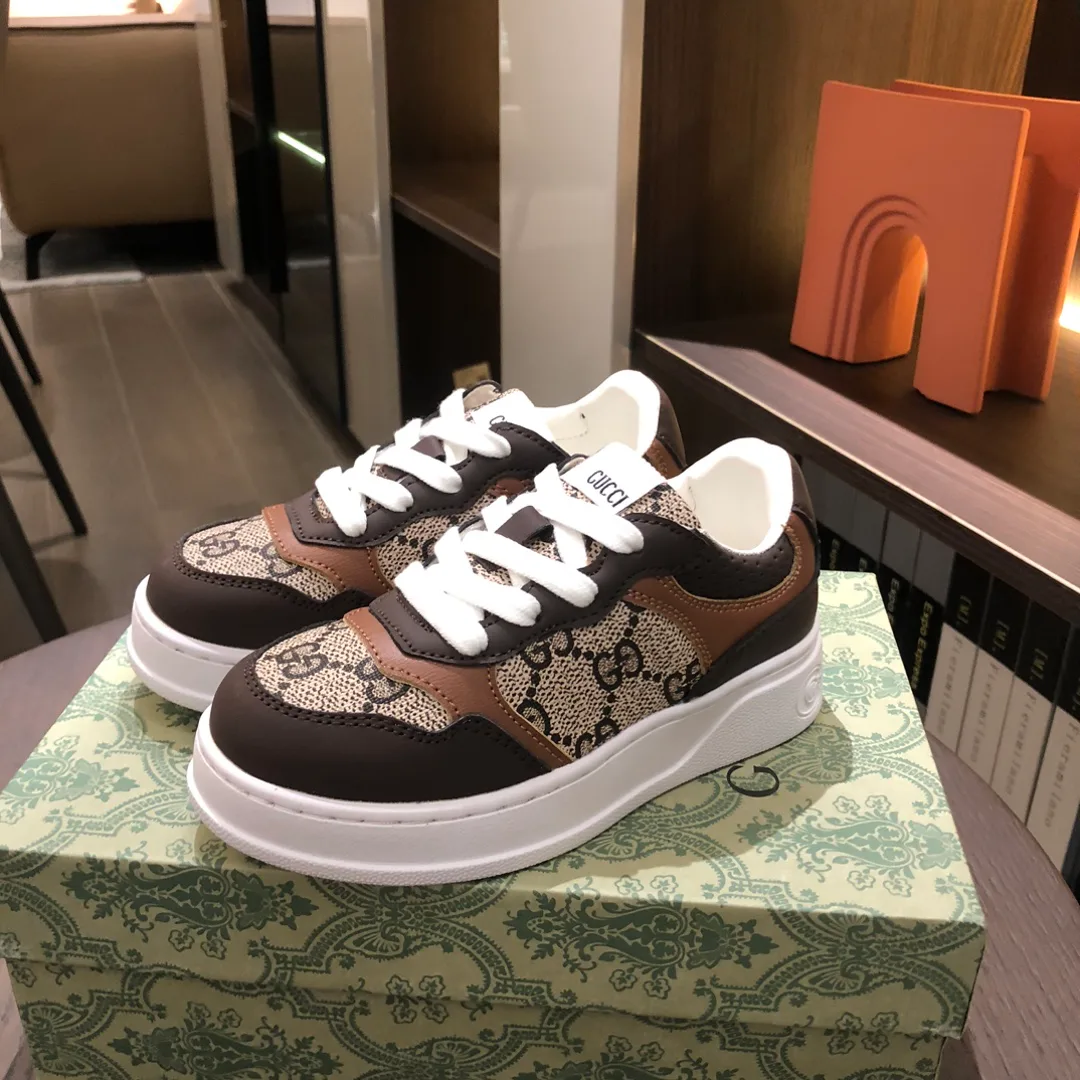 Кроссовки Женские Gucci 18445136