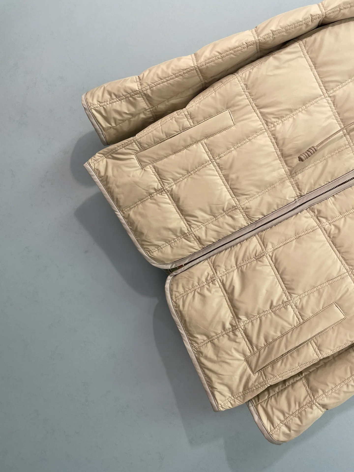 Куртки И Пуховики Женские Moncler 18513394