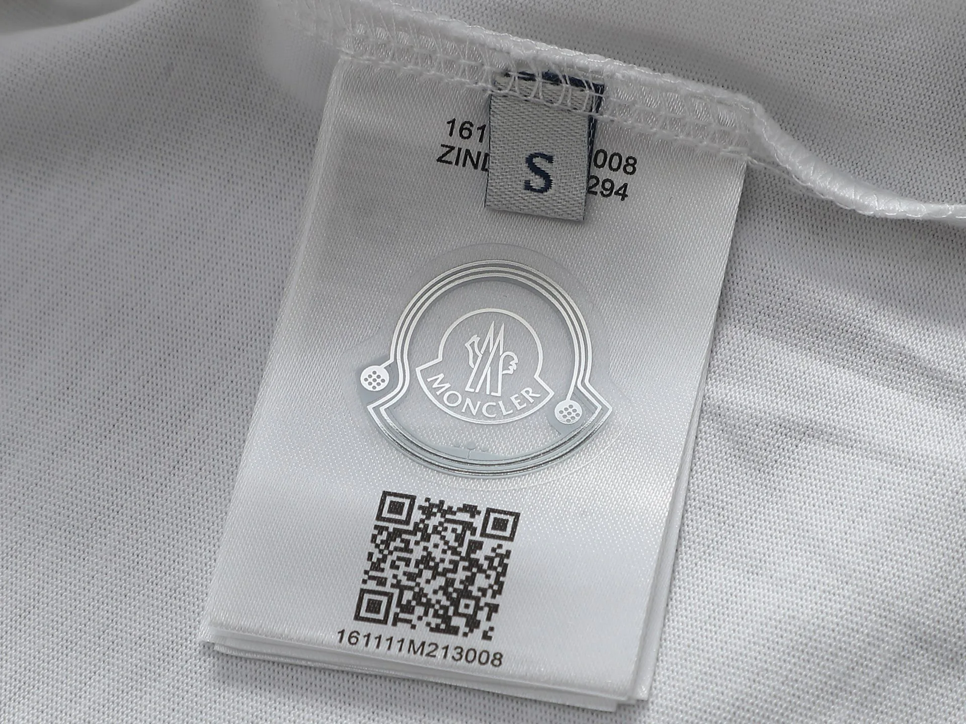 Футболки Женские Moncler 1617515