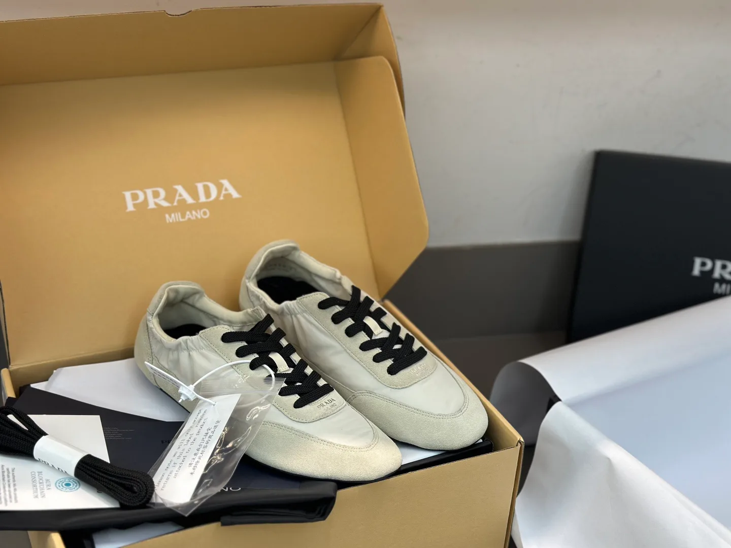 Кроссовки Женские Prada 11152983