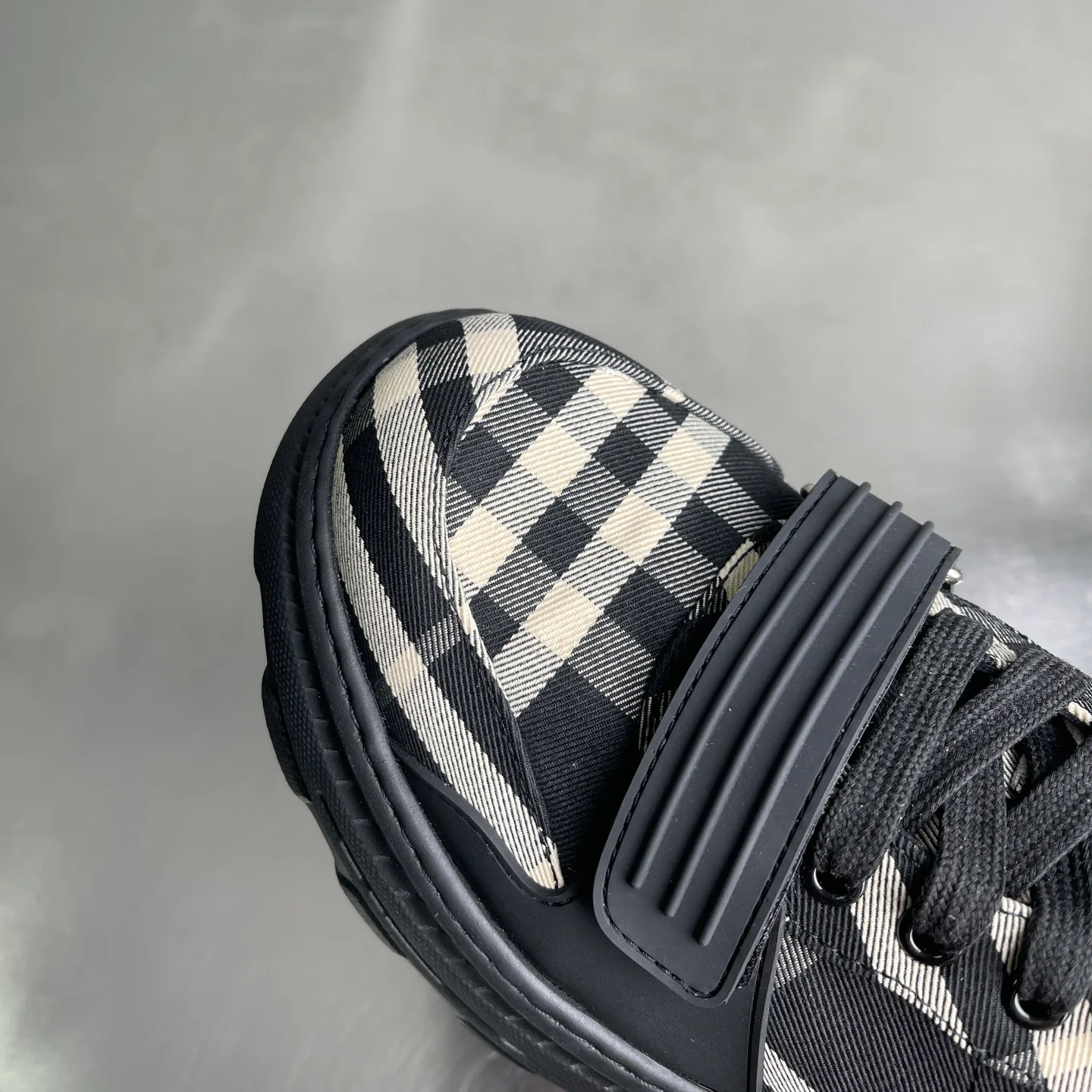 Кроссовки Мужские Burberry 11460325