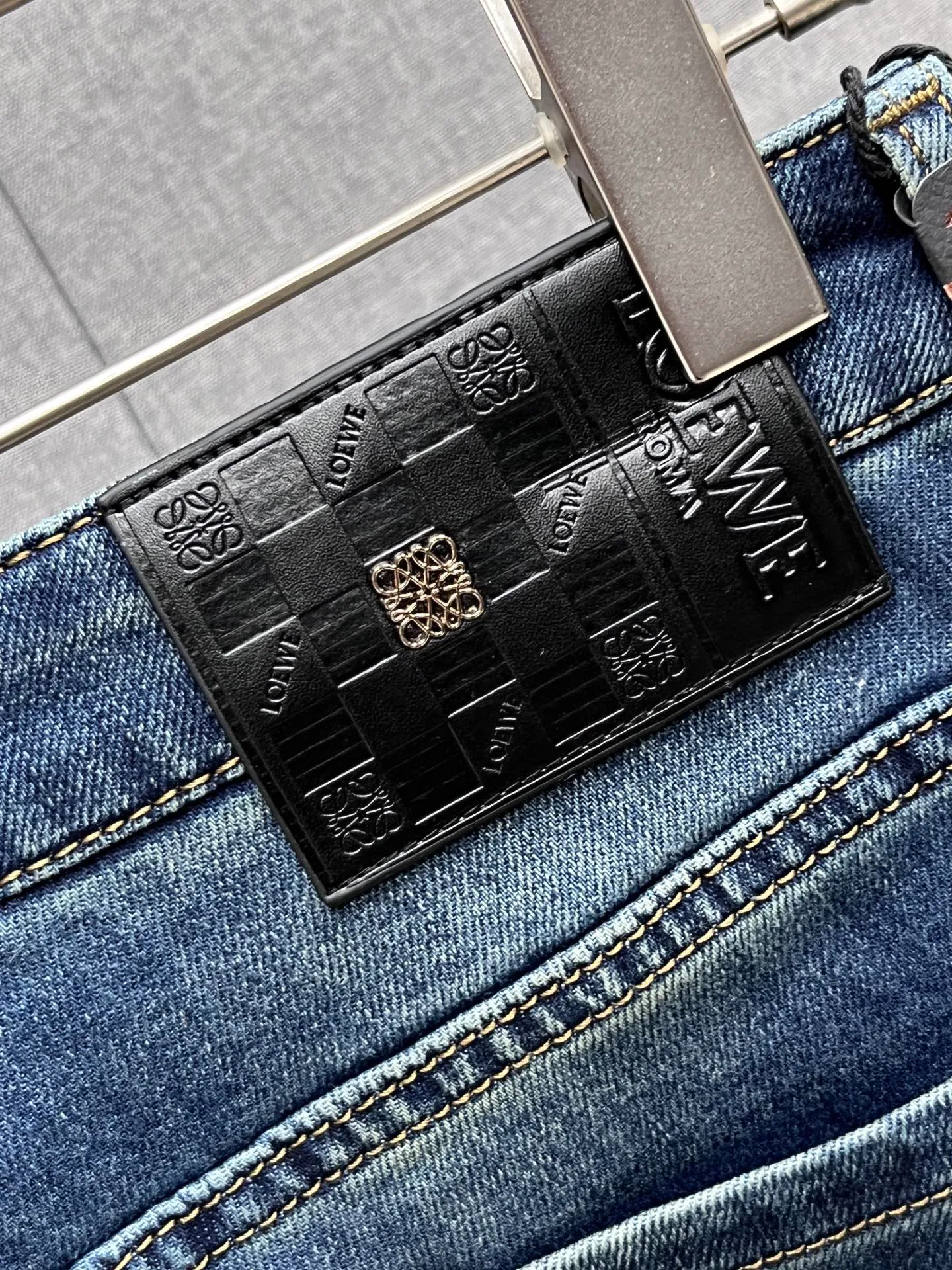 Джинсы Мужские Loewe 18097892