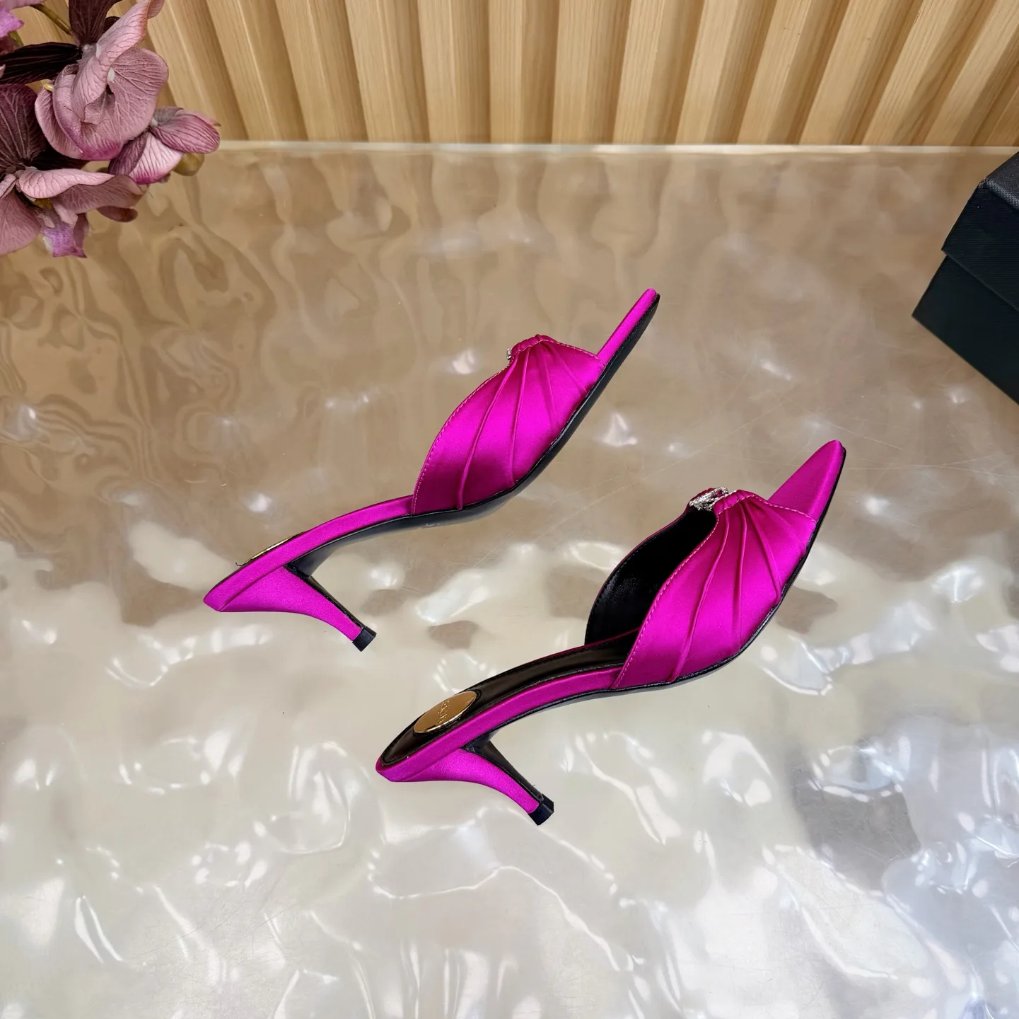 Босоножки Женские Saint Laurent 11660283