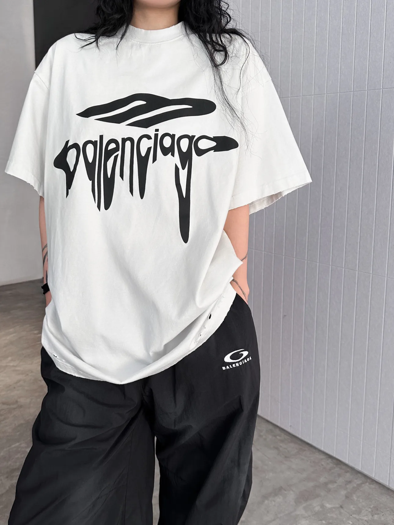 Футболки Женские Balenciaga 18501