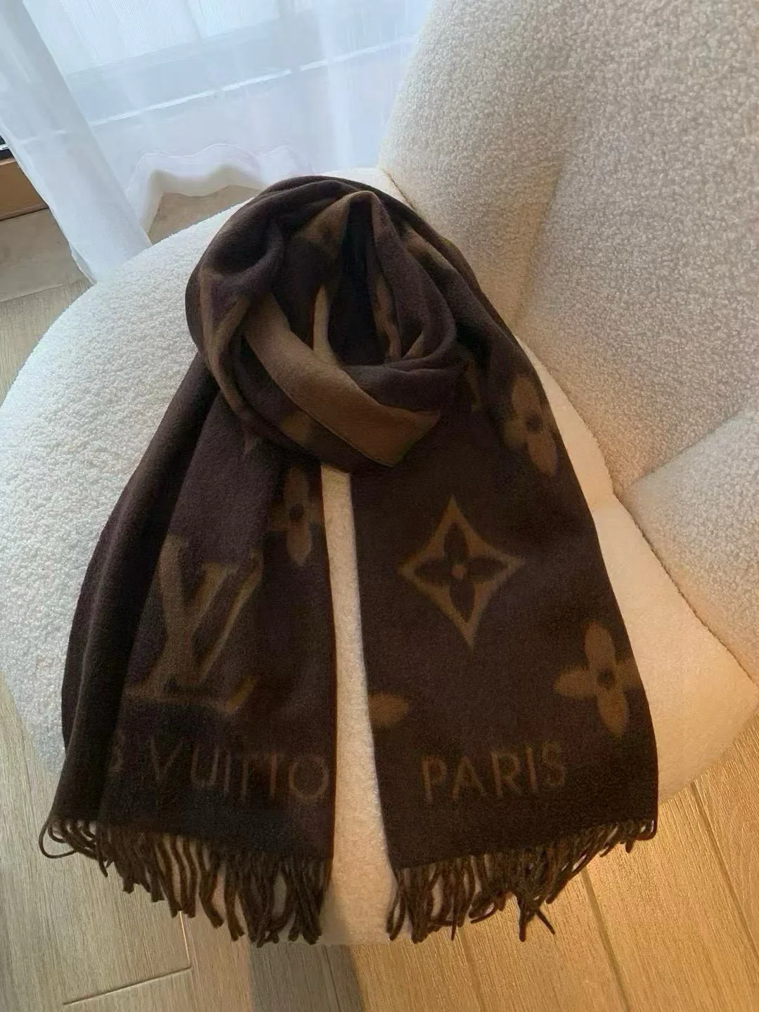 Шарфы Louis Vuitton 4407