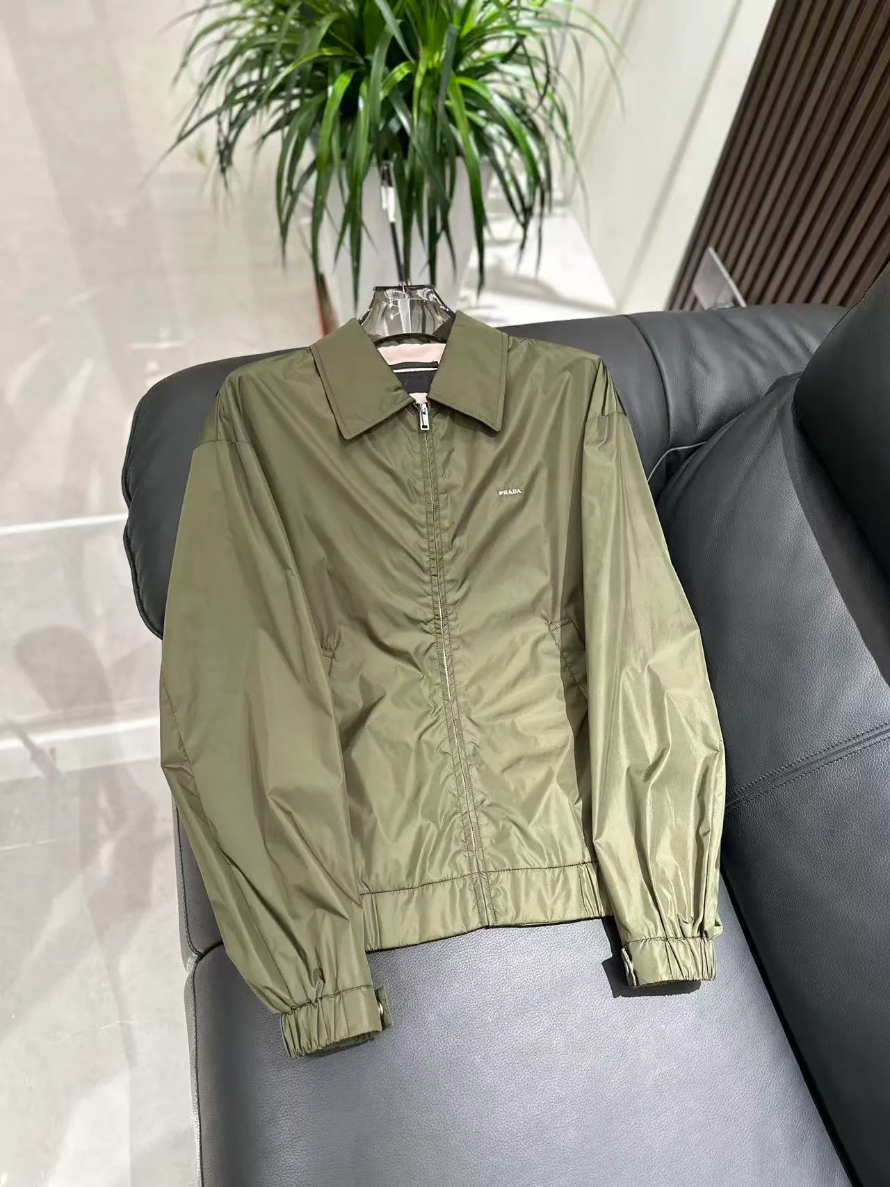 Куртки И Пуховики Мужские Prada 17944126
