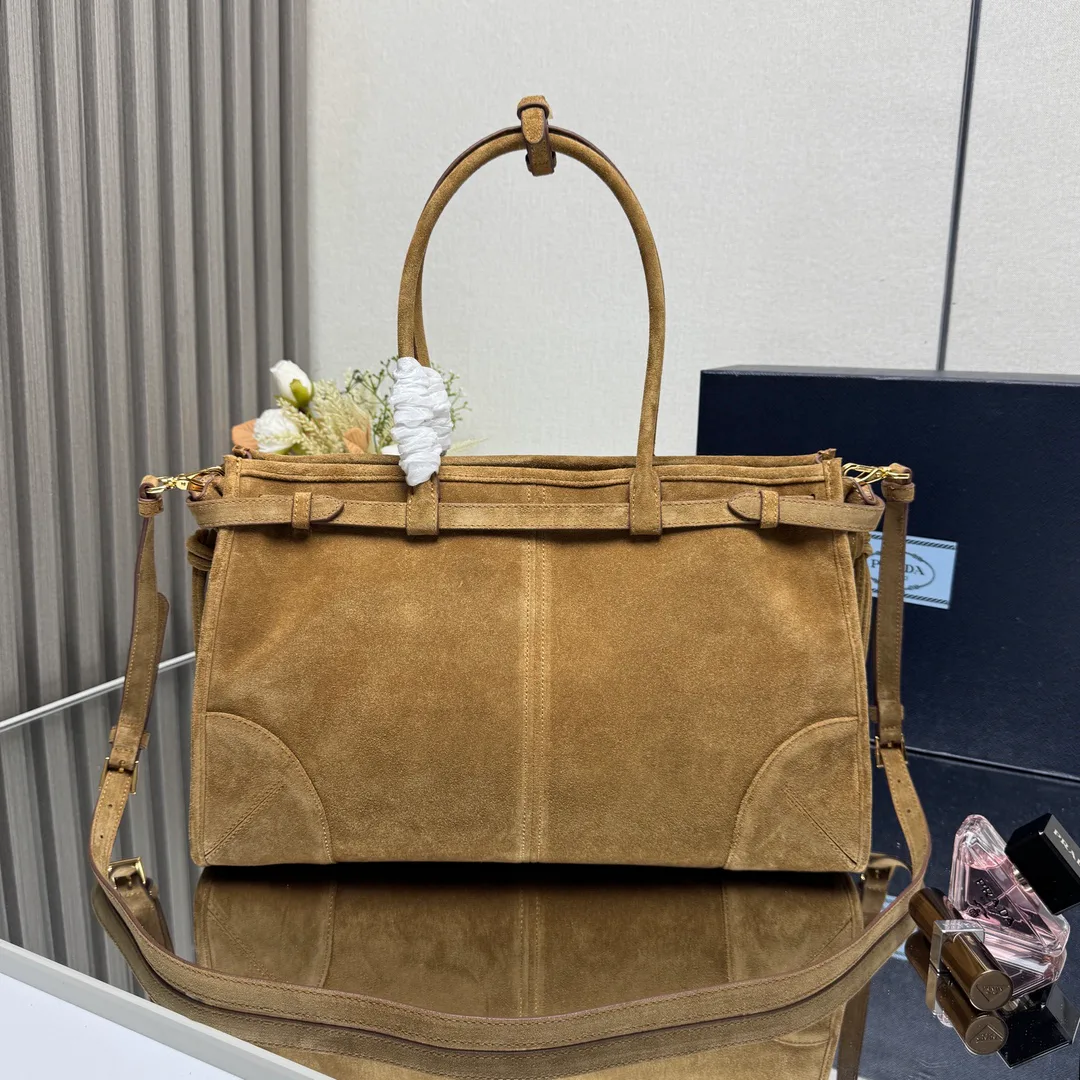 Классические Сумки Женские Prada 10446810