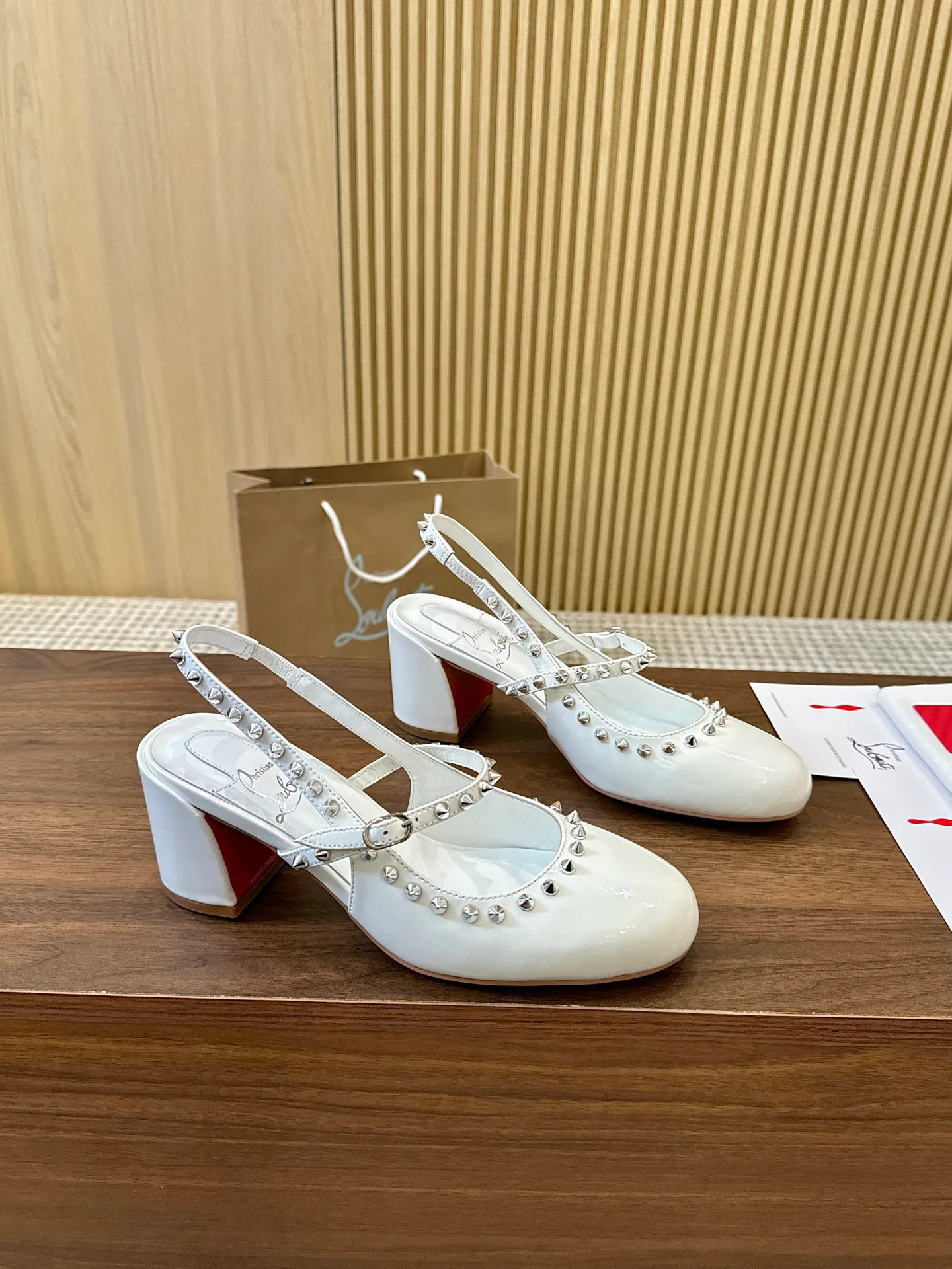 Туфли Женские Christian Louboutin 1856062
