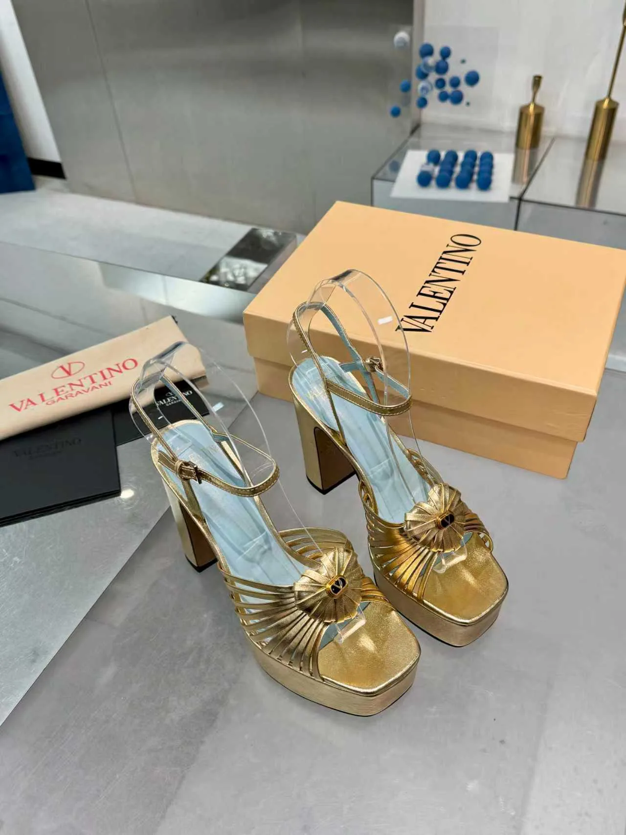 Босоножки Женские Valentino 452954