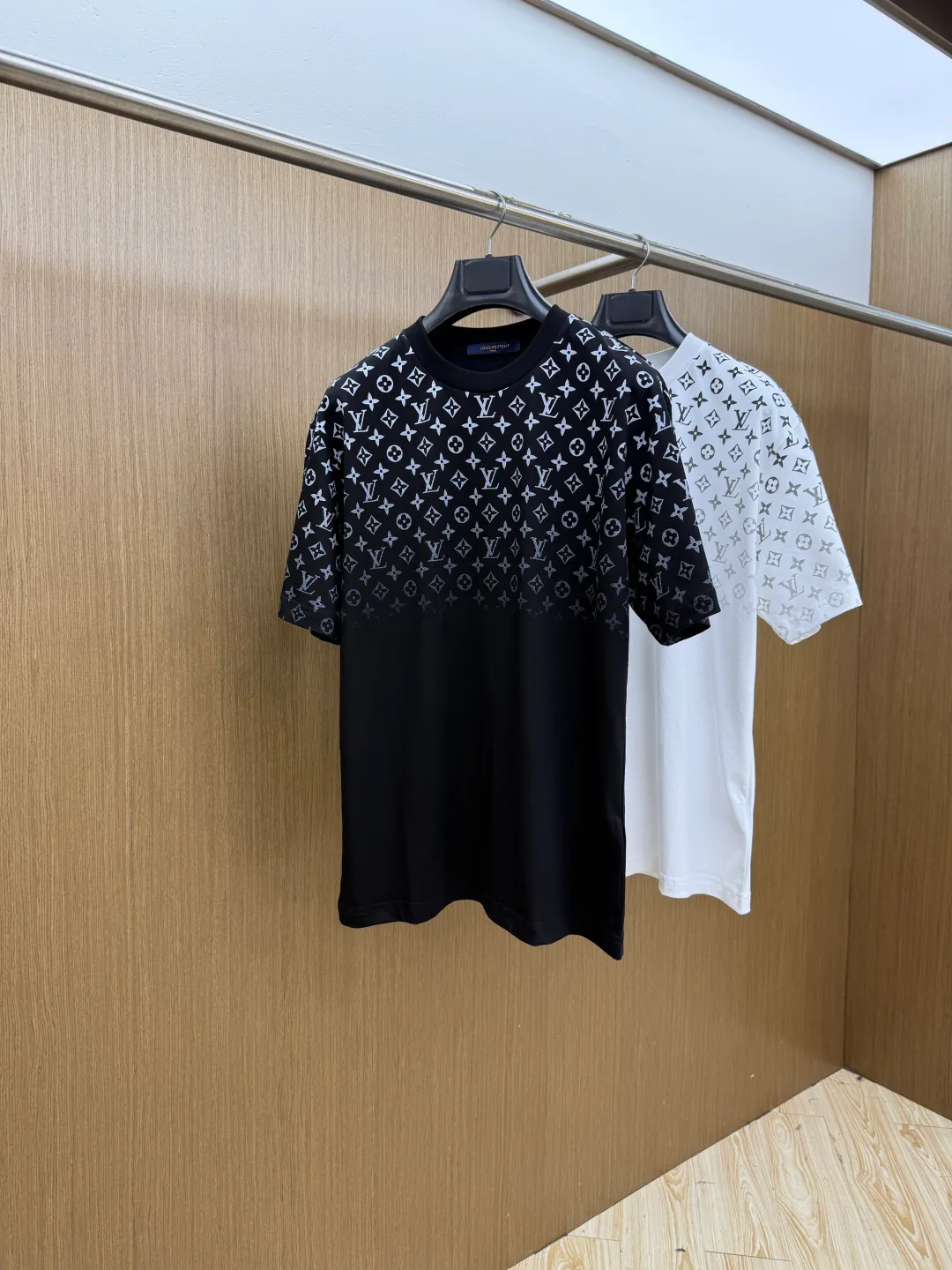 Футболки Женские Louis Vuitton 11632621