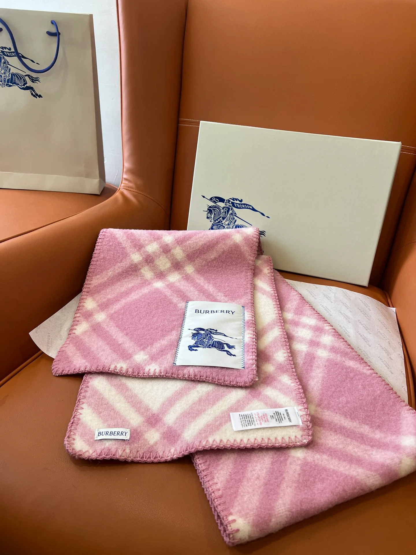 Шарфы Burberry 4518642
