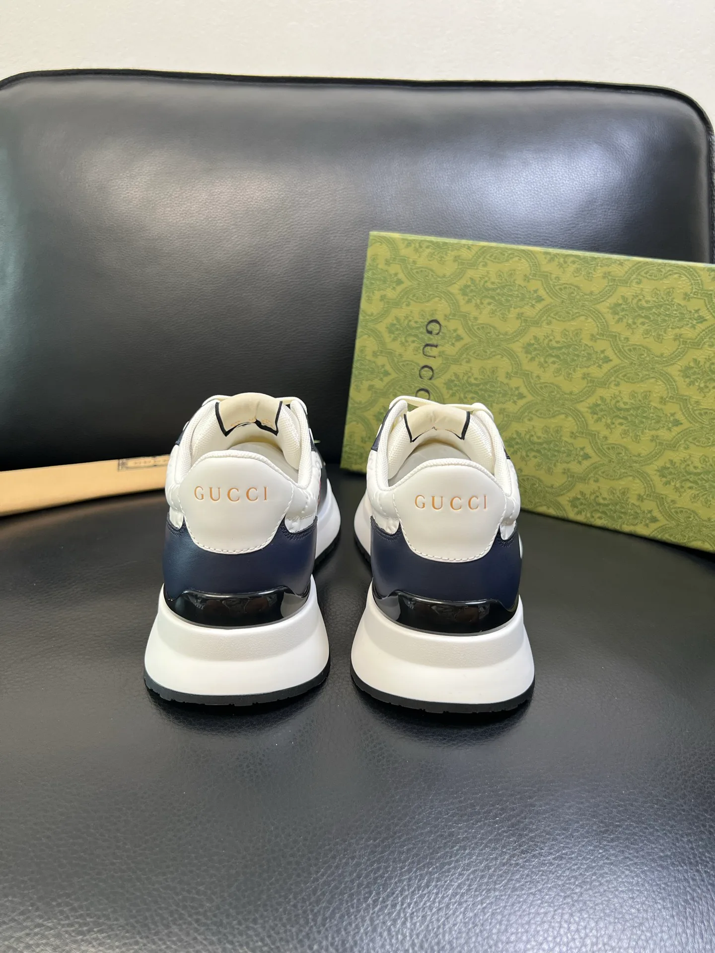 Кроссовки Женские Gucci 173792