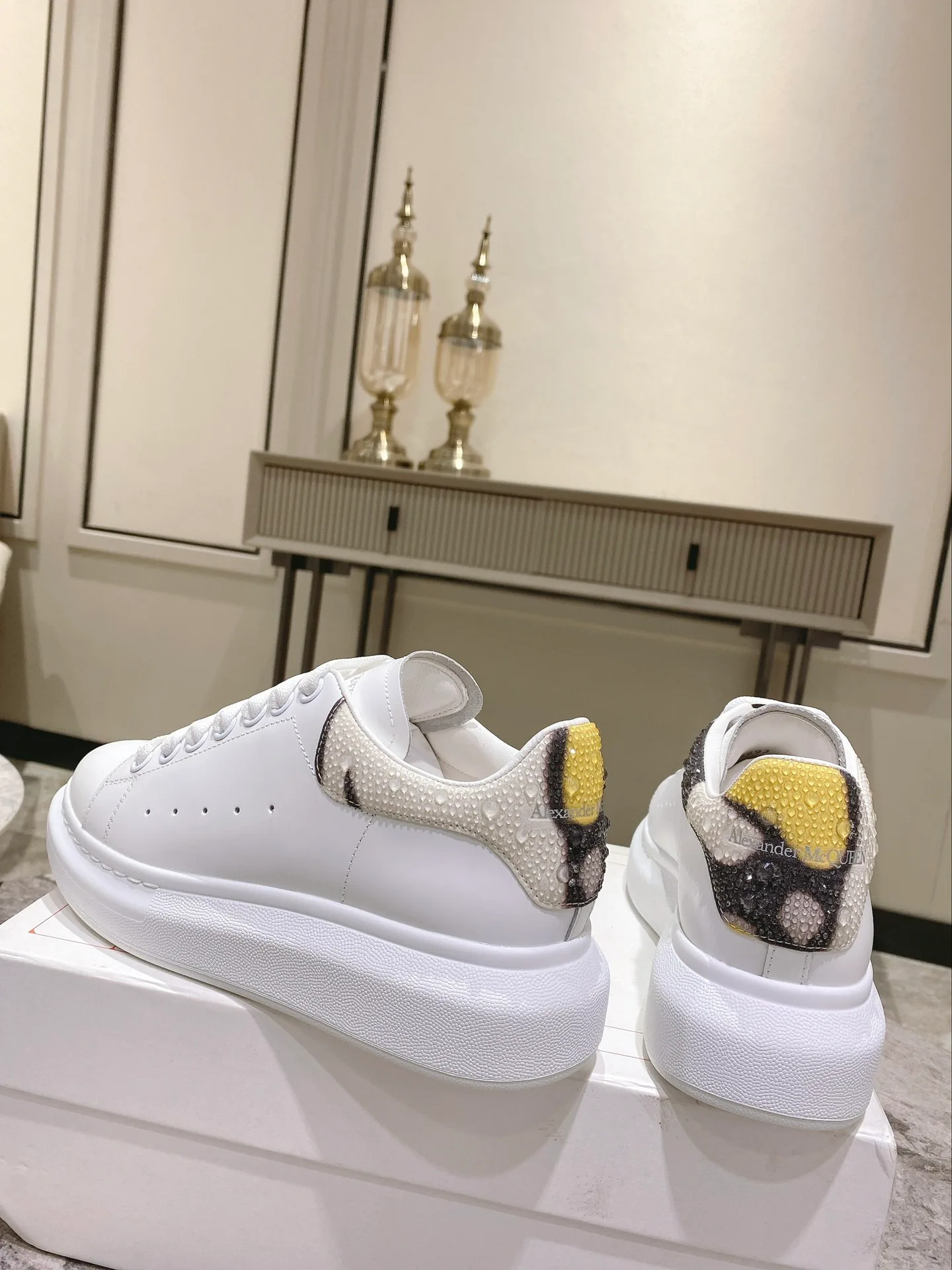 Кроссовки Женские Alexander Mcqueen 3446200