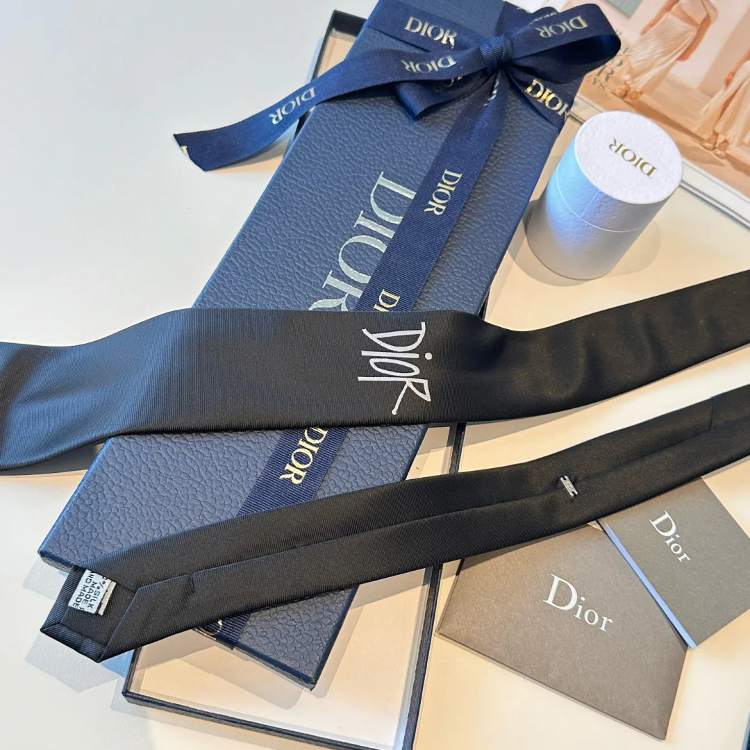Платки Christian Dior 18003433