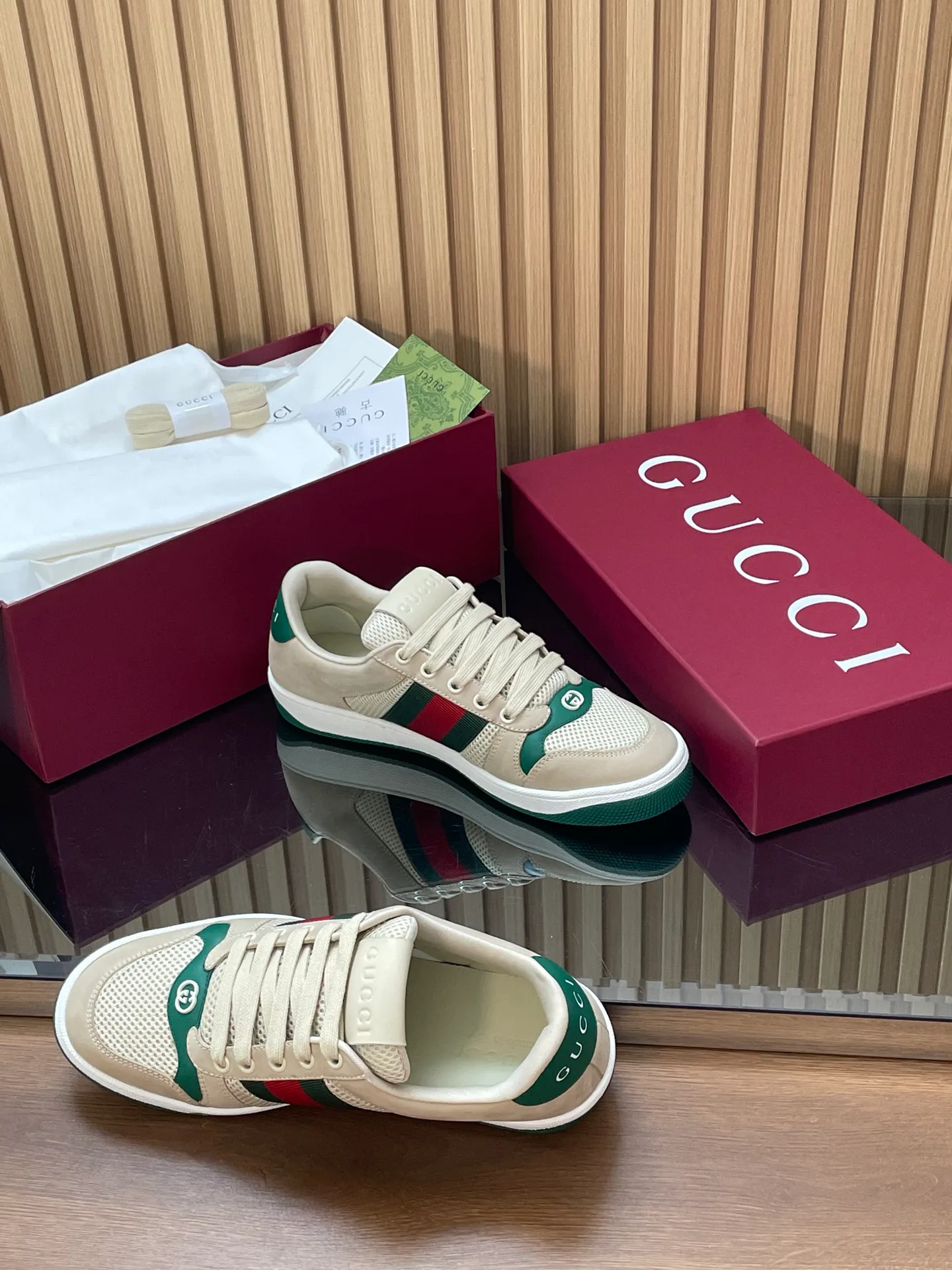 Кроссовки Женские Gucci 18700138