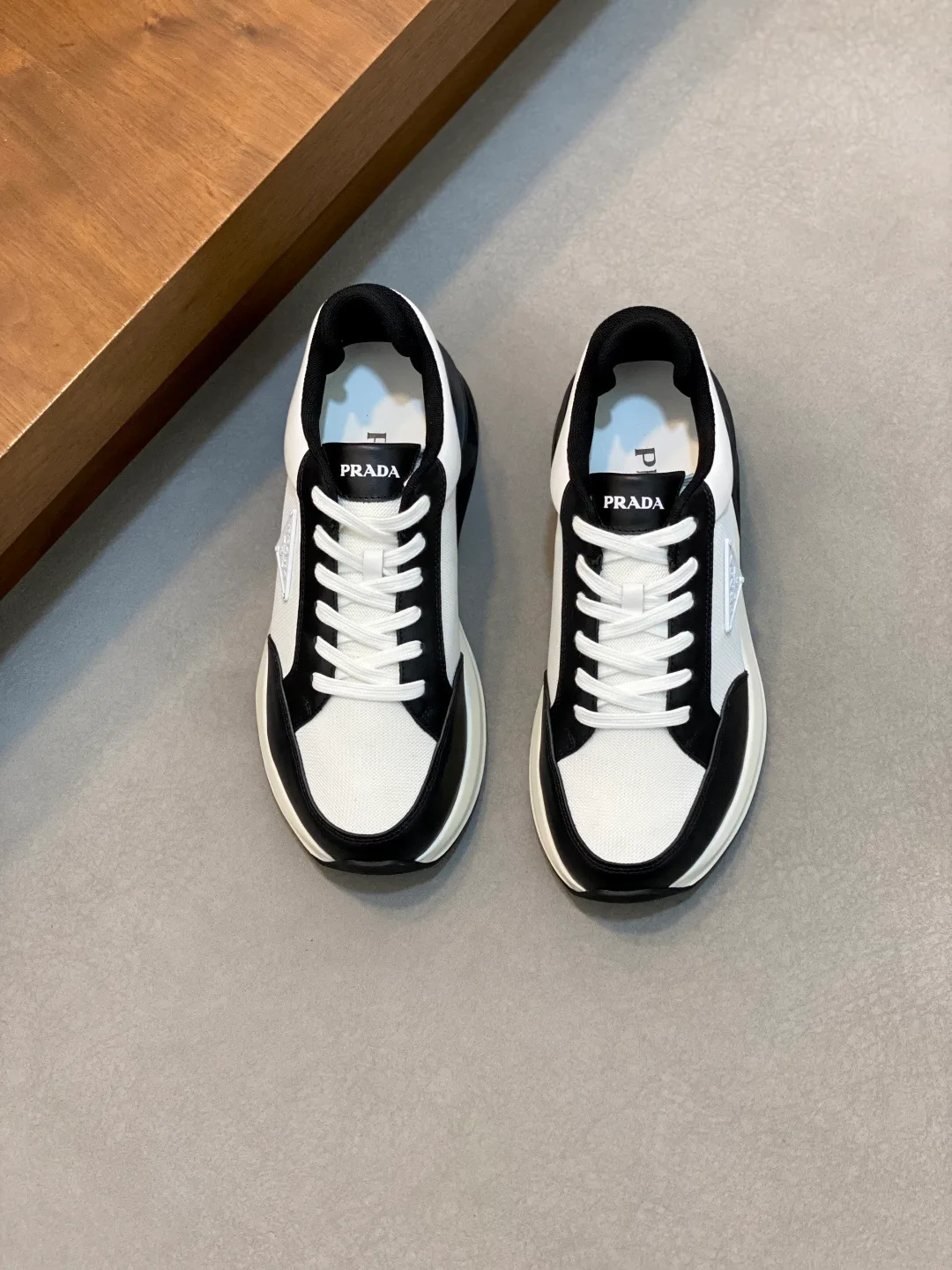 Кроссовки Мужские Prada 18116626