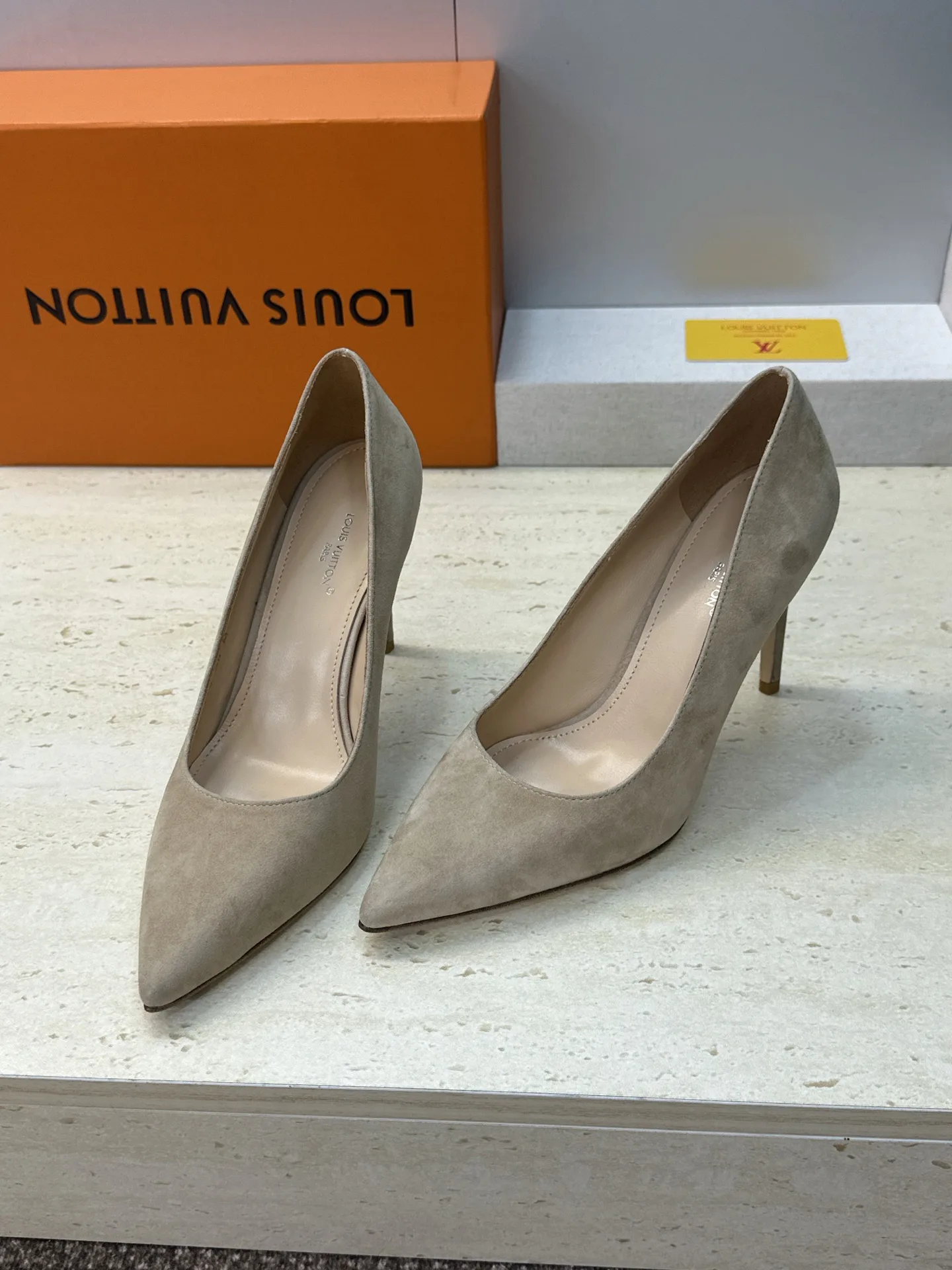 Туфли Женские Louis Vuitton 13346476