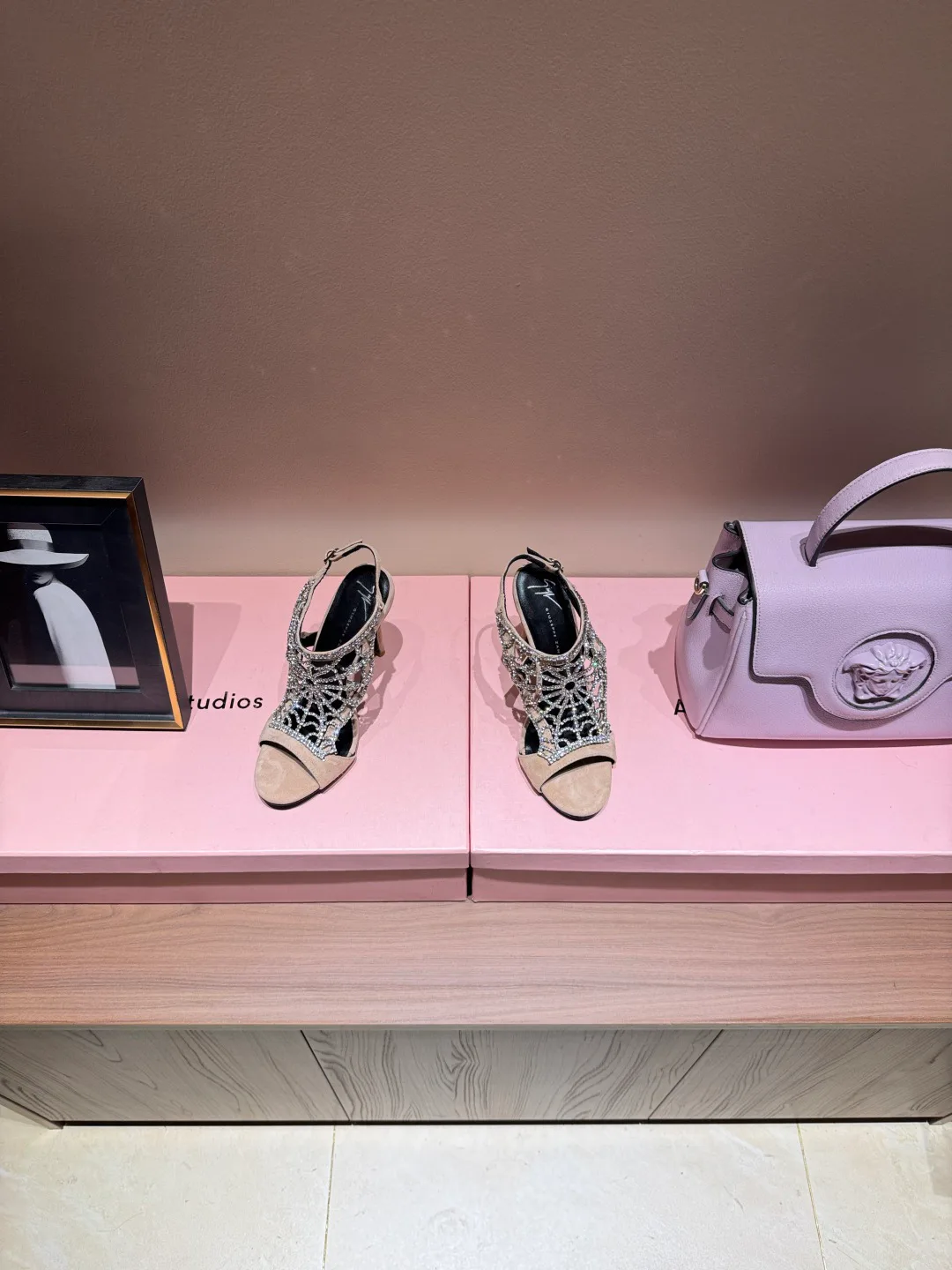 Босоножки Женские Giuseppe Zanotti 13183692