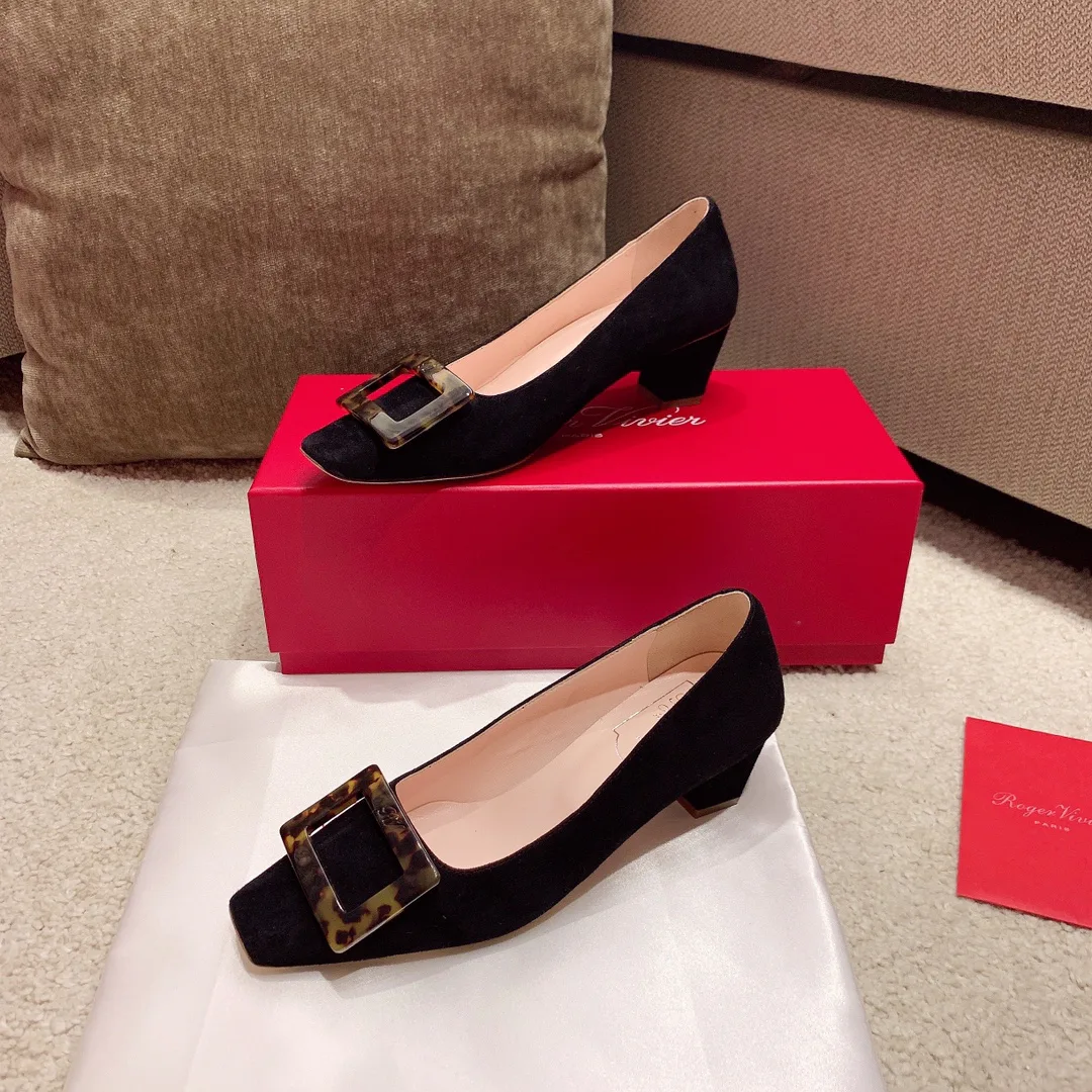Туфли Женские Roger Vivier 17550732